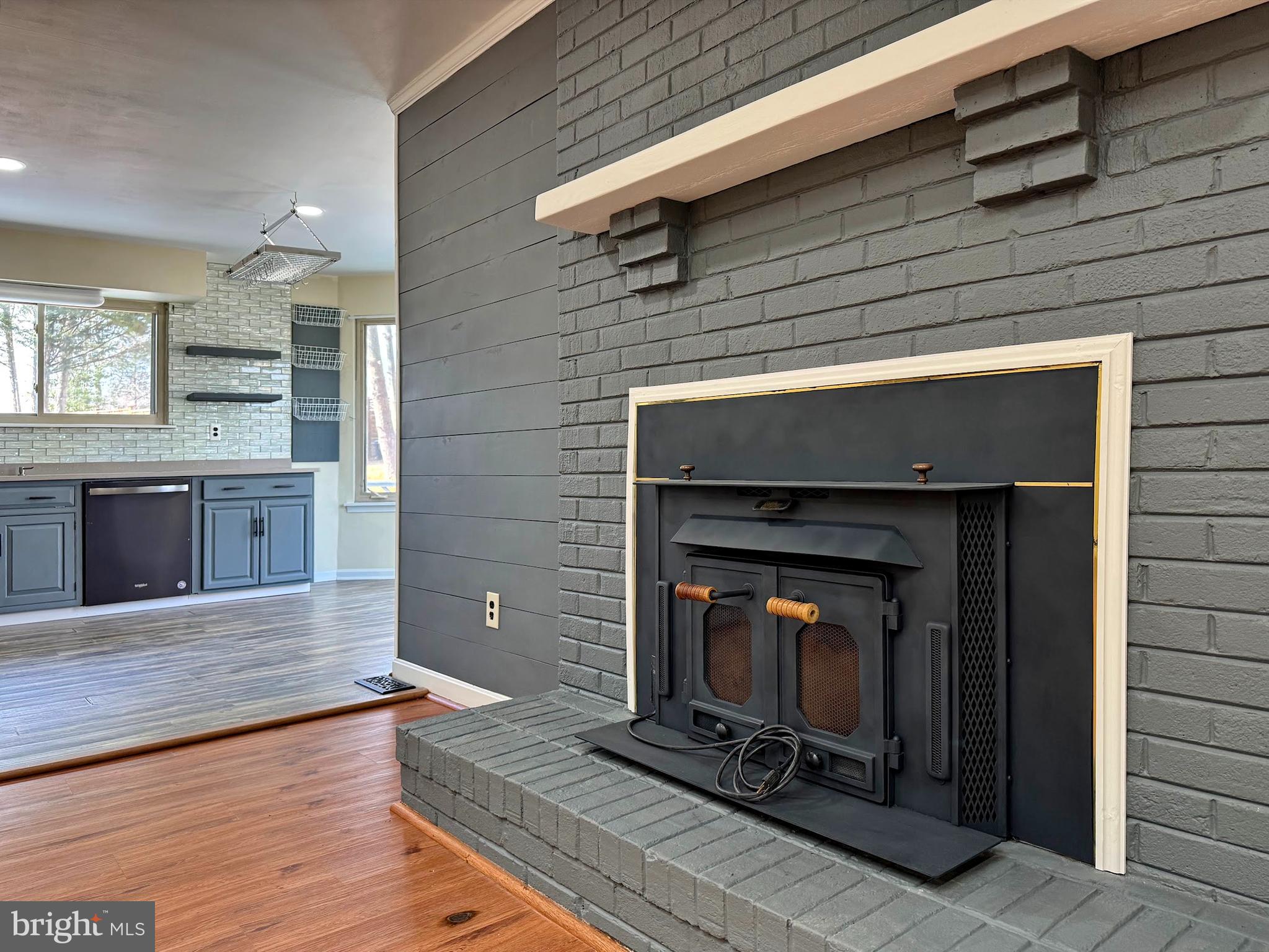 CLARKS RUN - Residential Lease