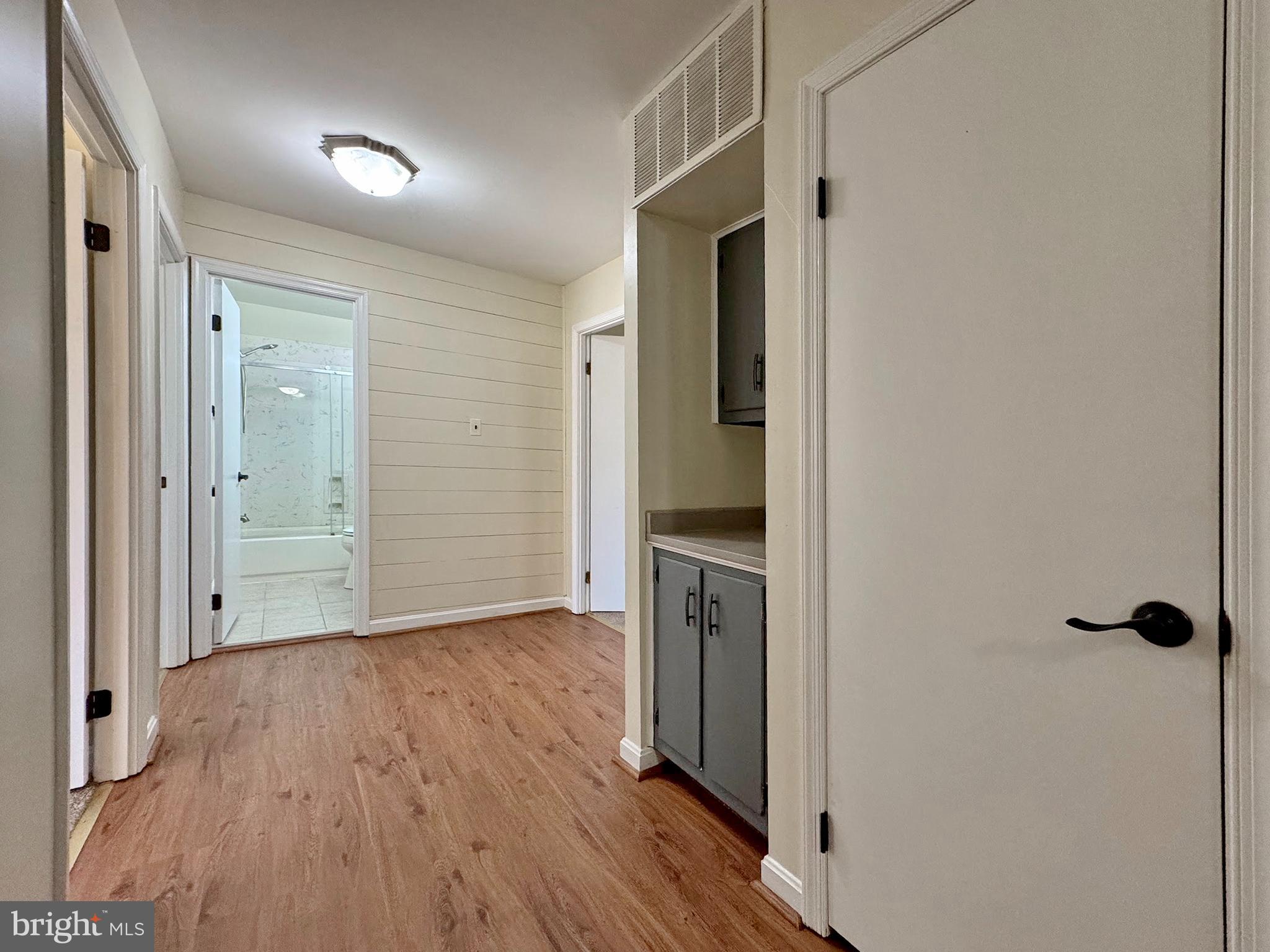 CLARKS RUN - Residential Lease