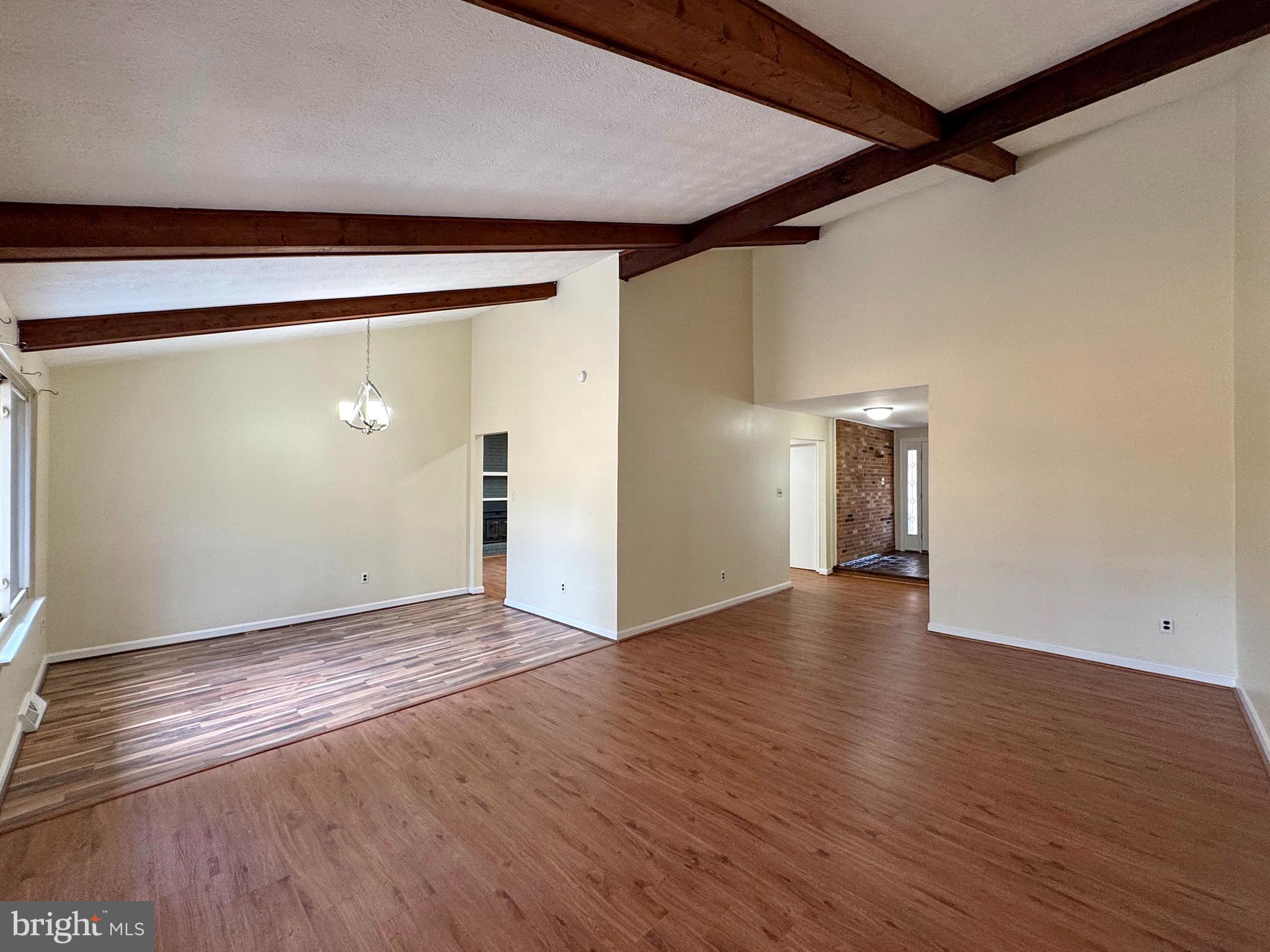 CLARKS RUN - Residential Lease