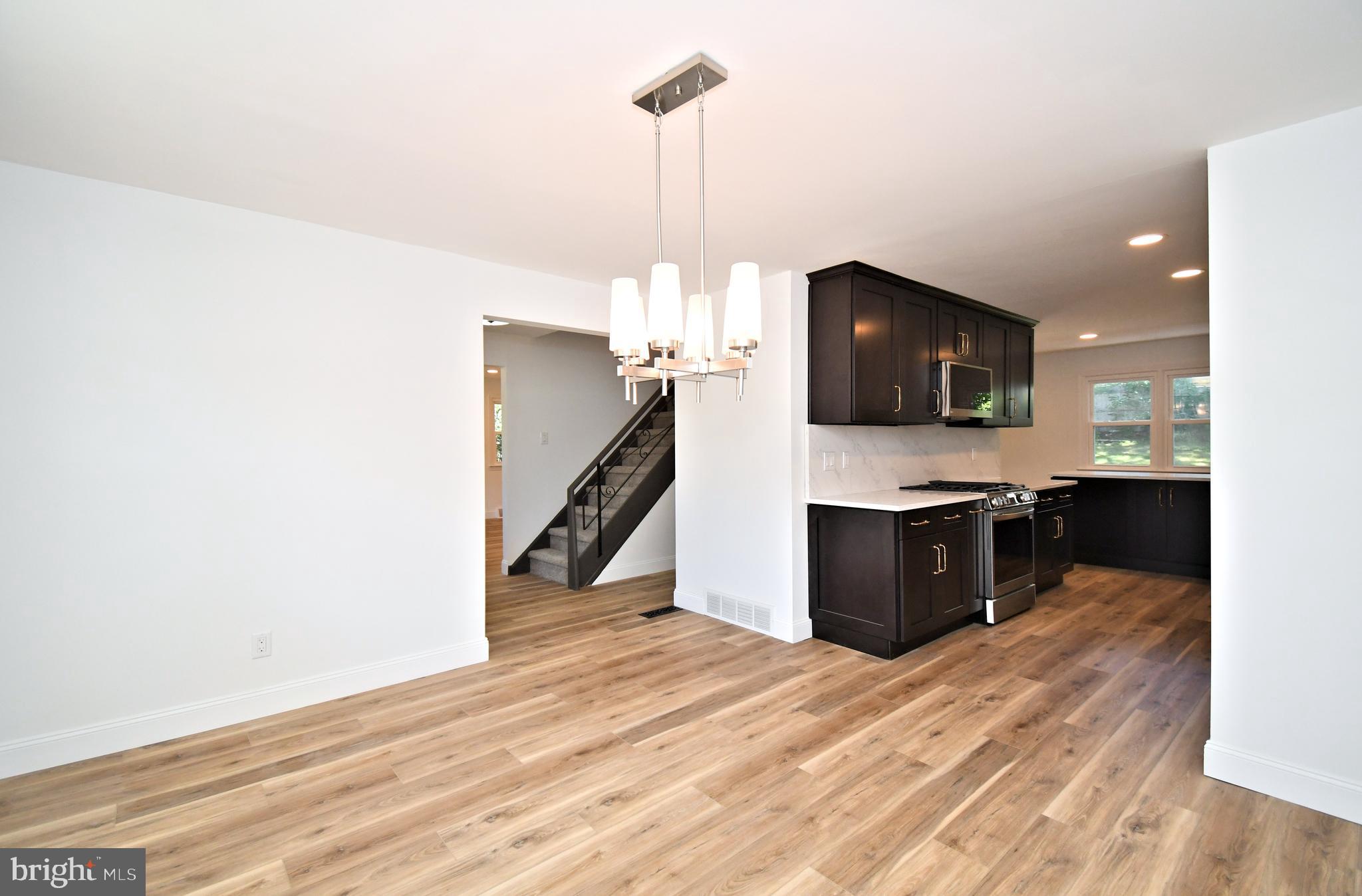 LAFAYETTE HILL - Residential