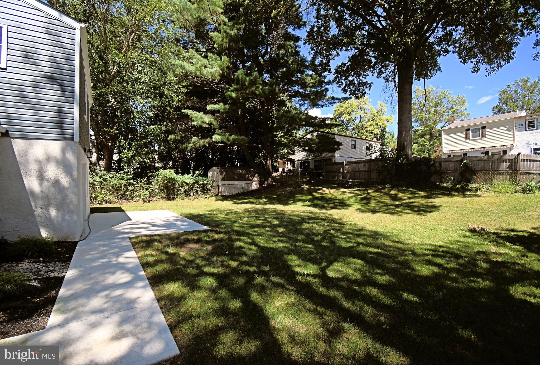 LAFAYETTE HILL - Residential