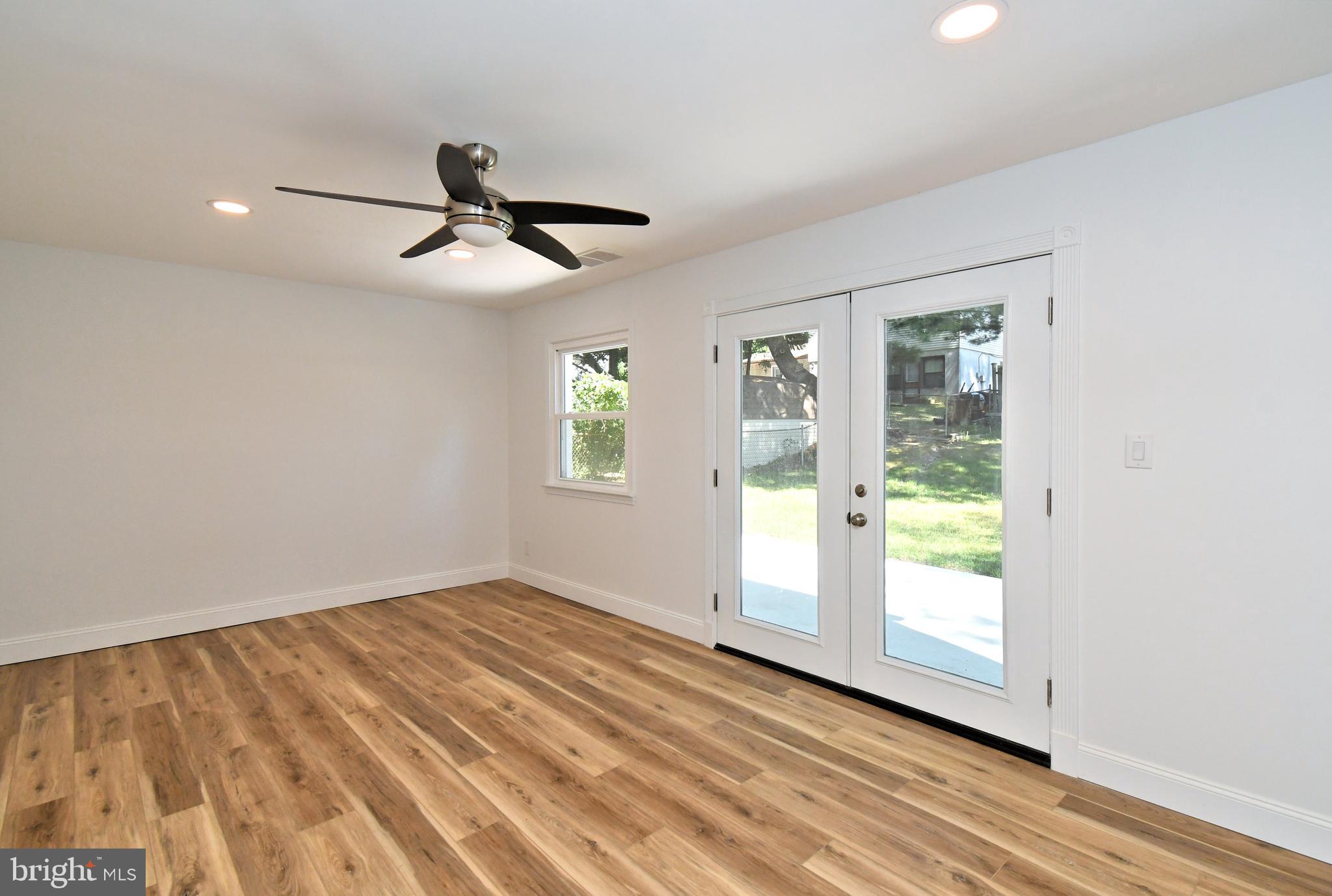 LAFAYETTE HILL - Residential