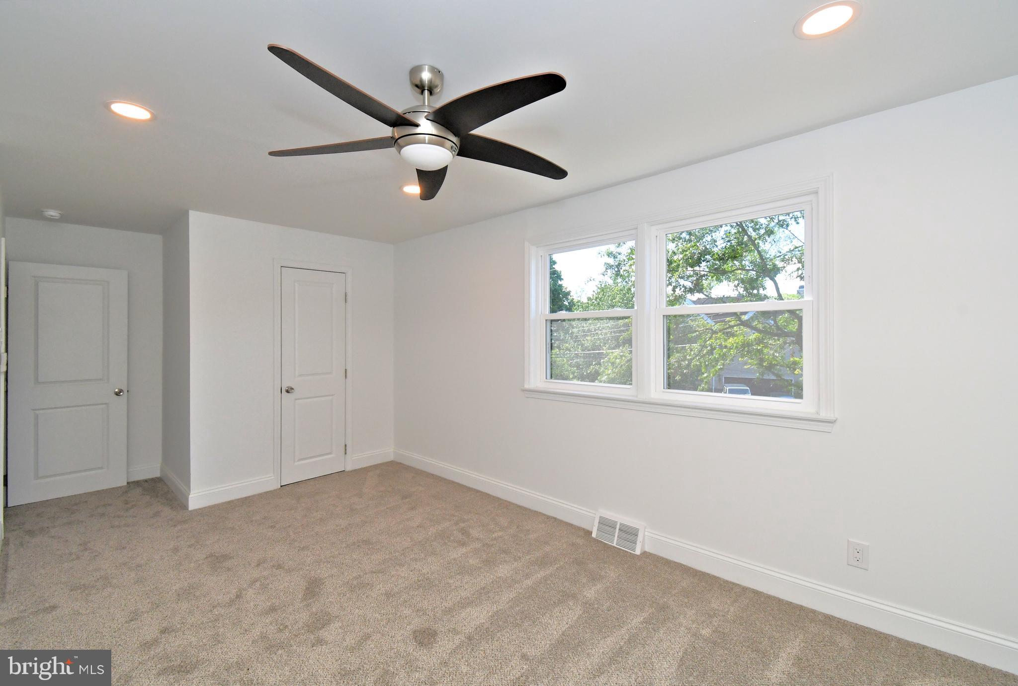 LAFAYETTE HILL - Residential