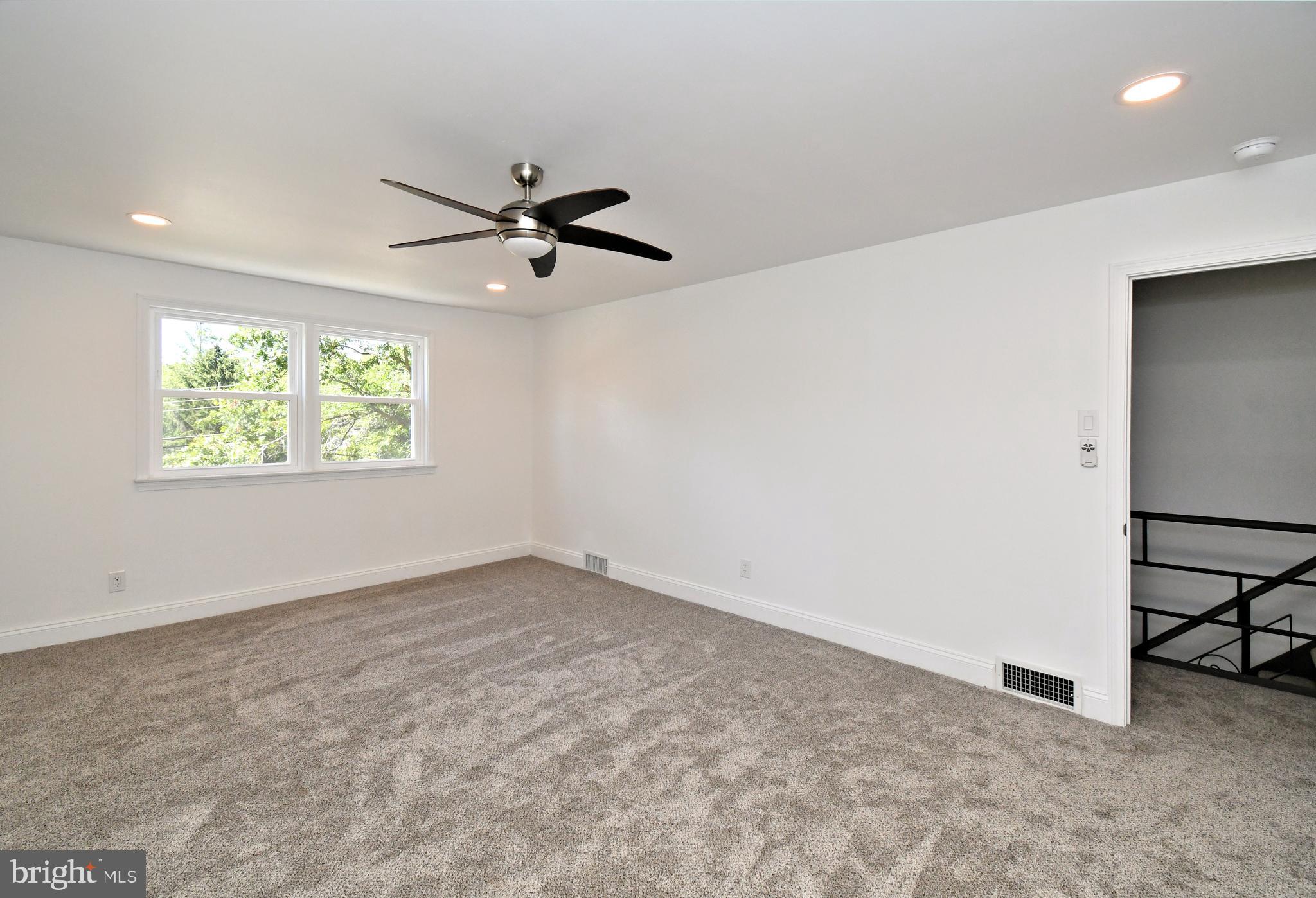 LAFAYETTE HILL - Residential