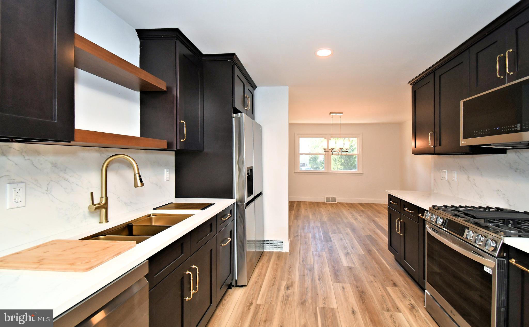 LAFAYETTE HILL - Residential