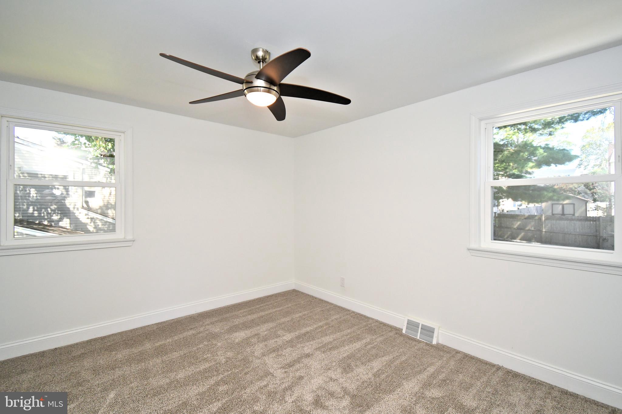 LAFAYETTE HILL - Residential