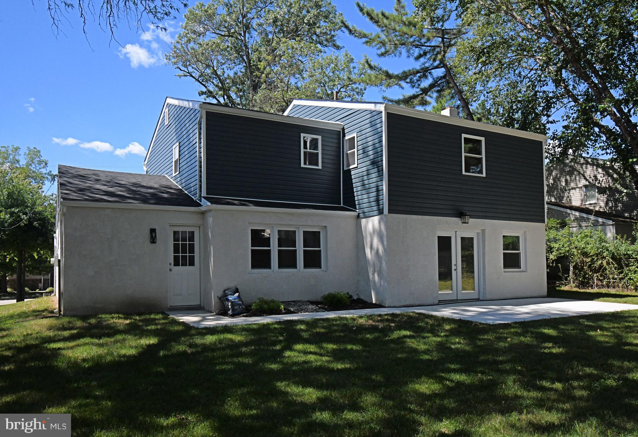 LAFAYETTE HILL - Residential