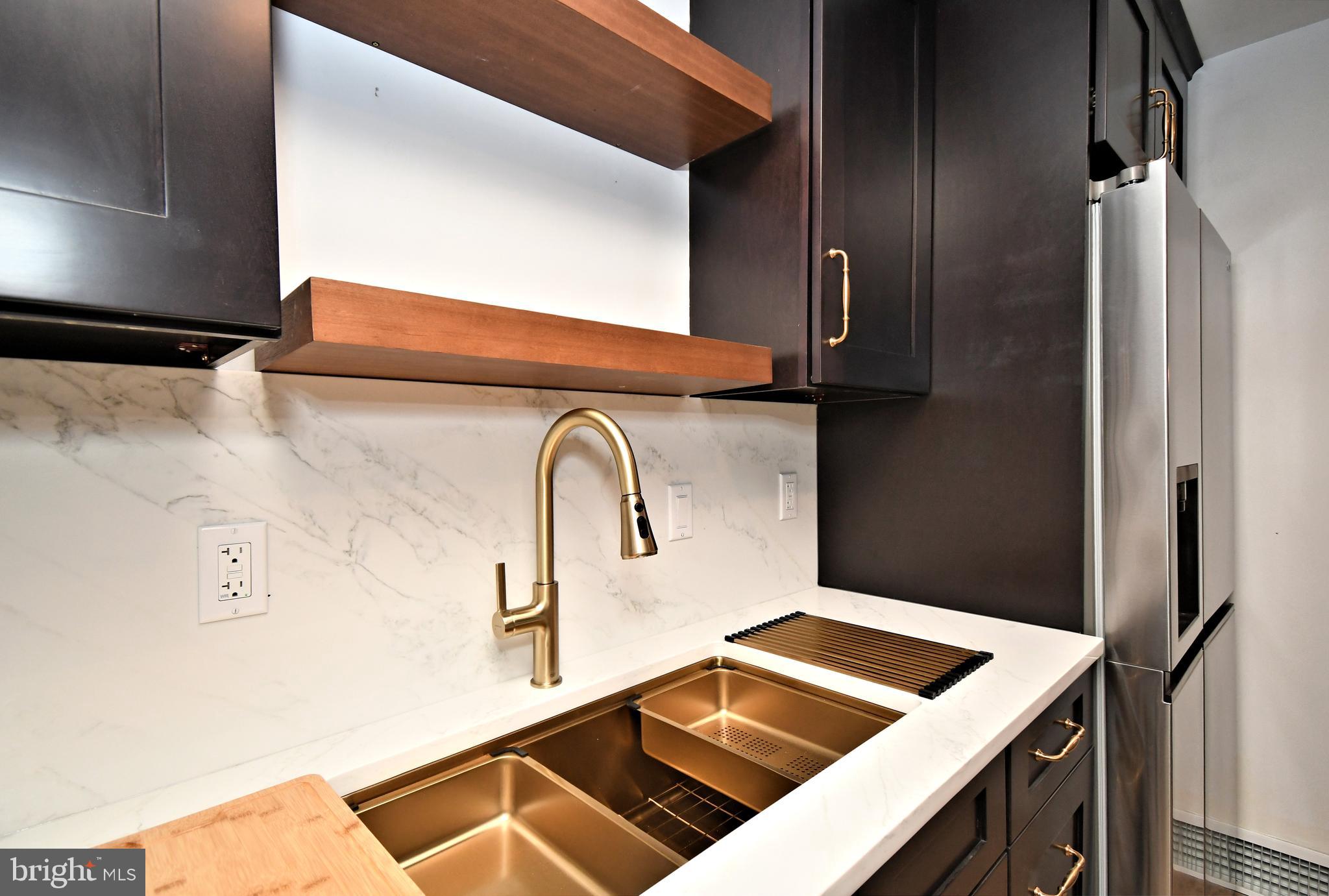 LAFAYETTE HILL - Residential