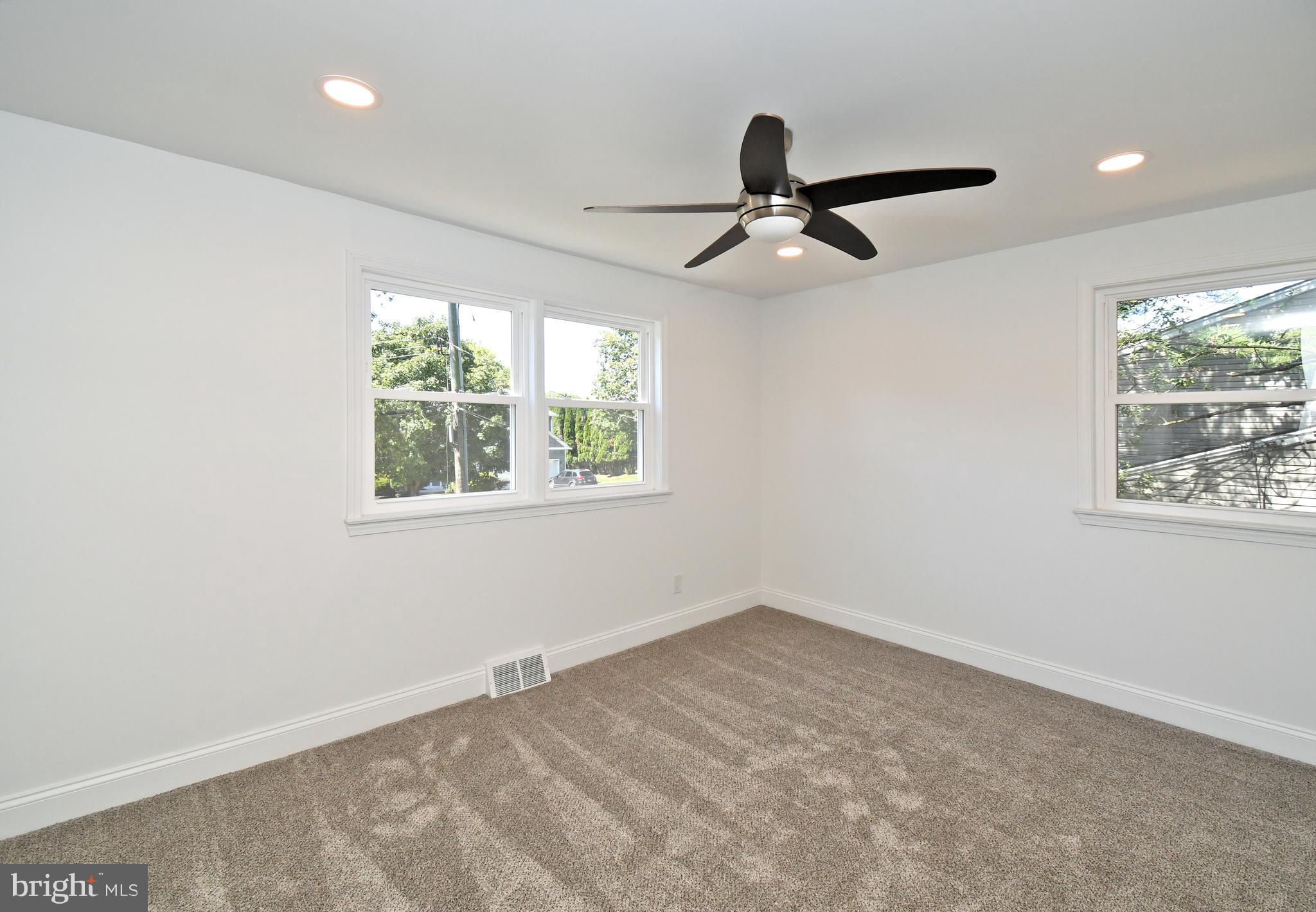 LAFAYETTE HILL - Residential