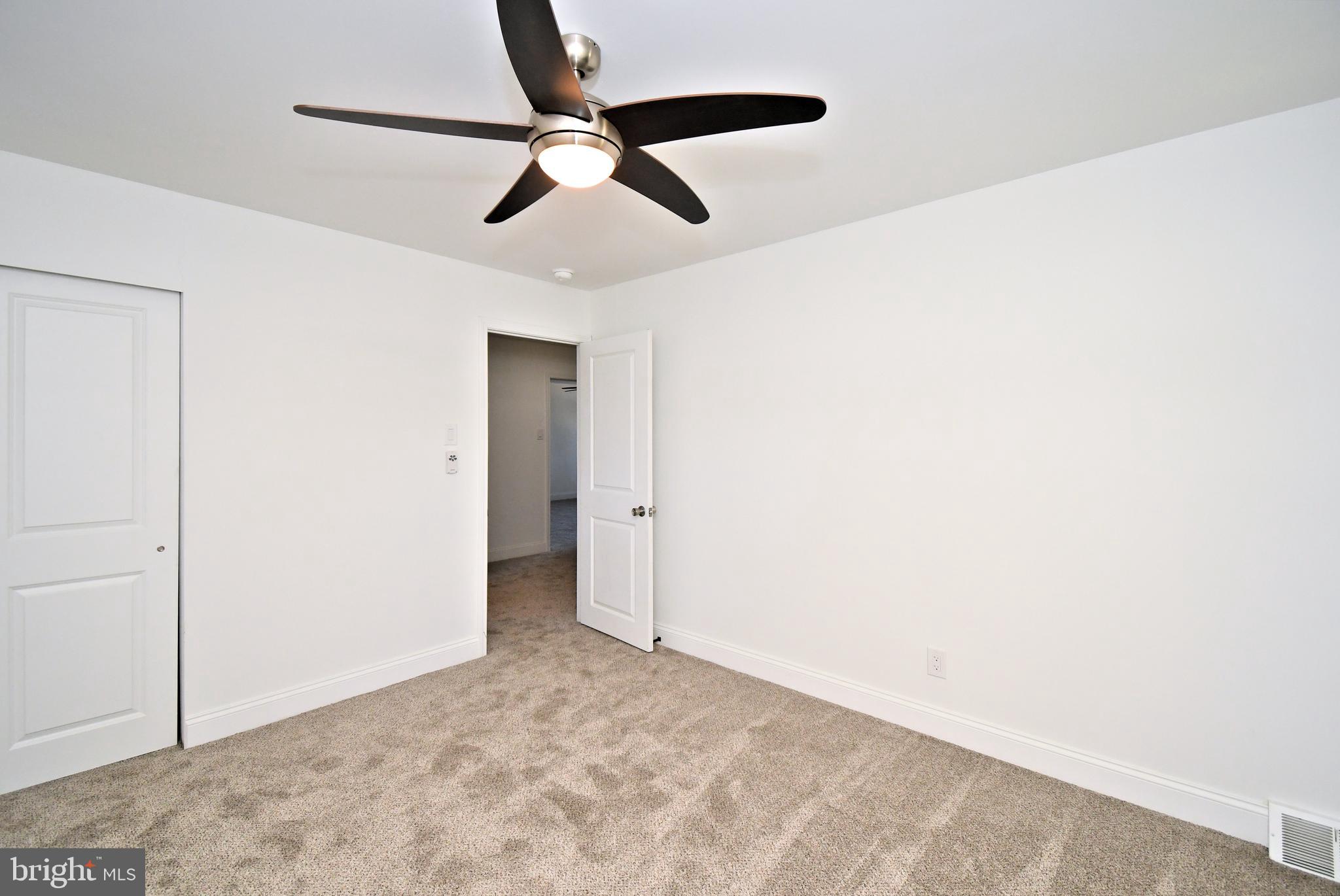 LAFAYETTE HILL - Residential