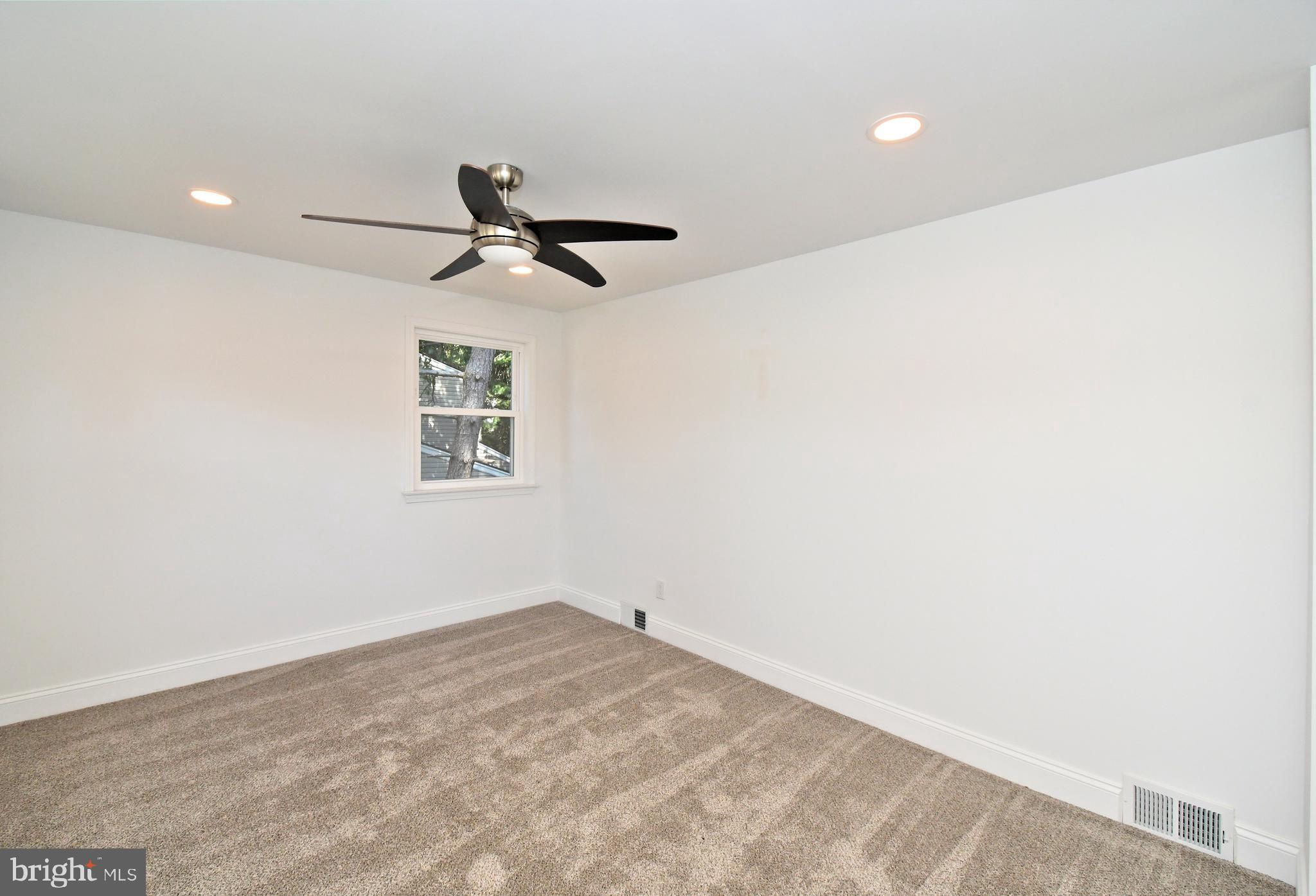 LAFAYETTE HILL - Residential