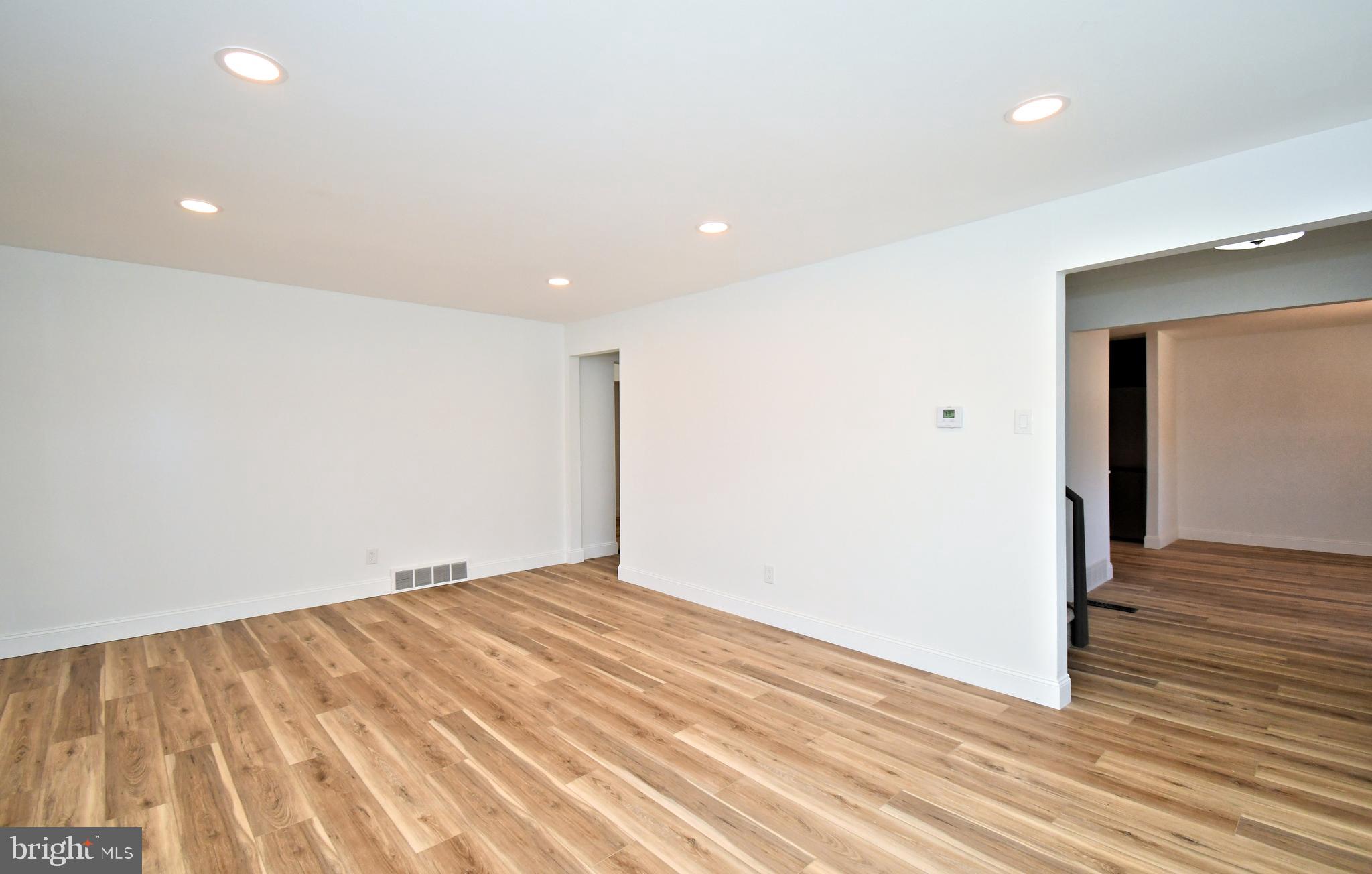 LAFAYETTE HILL - Residential