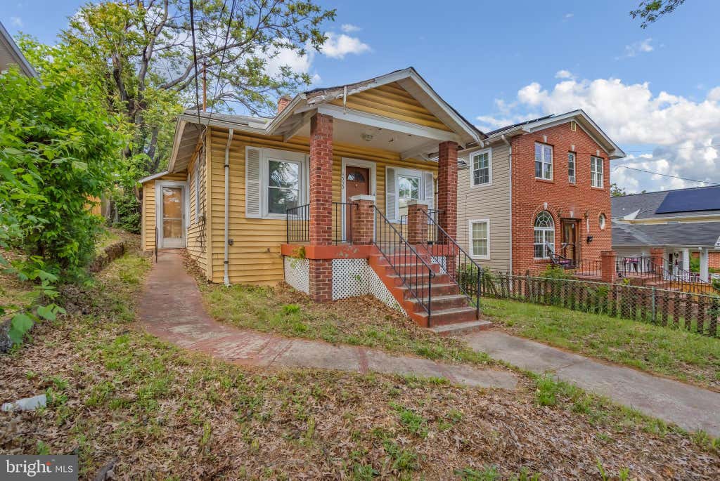 Photo of 4530 Dix Street NE, WASHINGTON, DC 20019 (MLS # DCDC2258478)