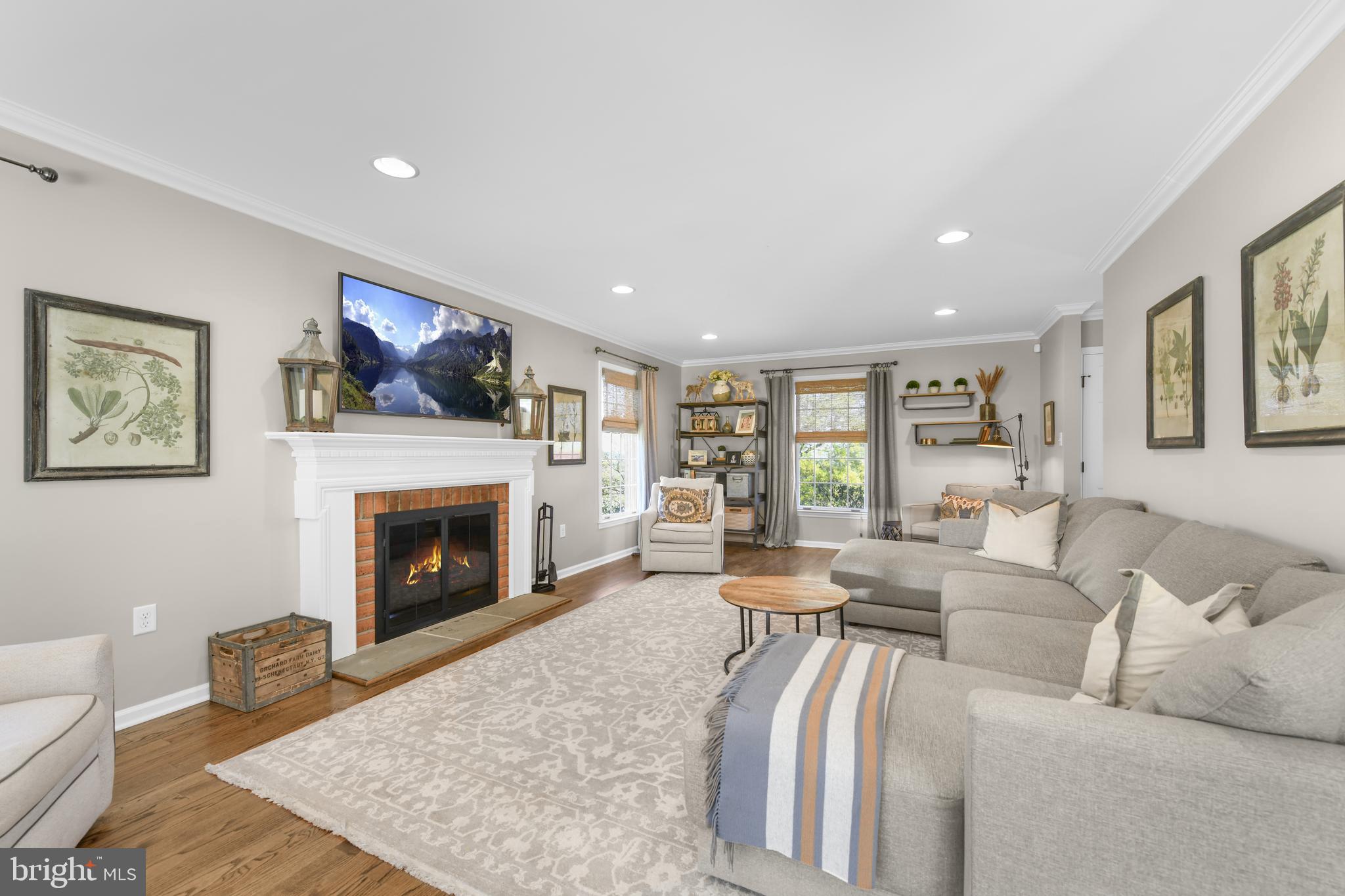 THE OAKS - Residential