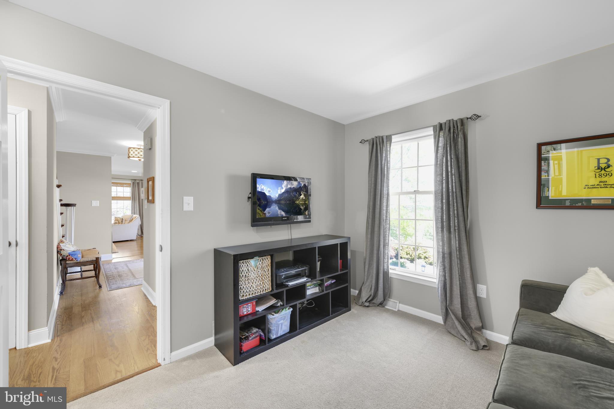 THE OAKS - Residential