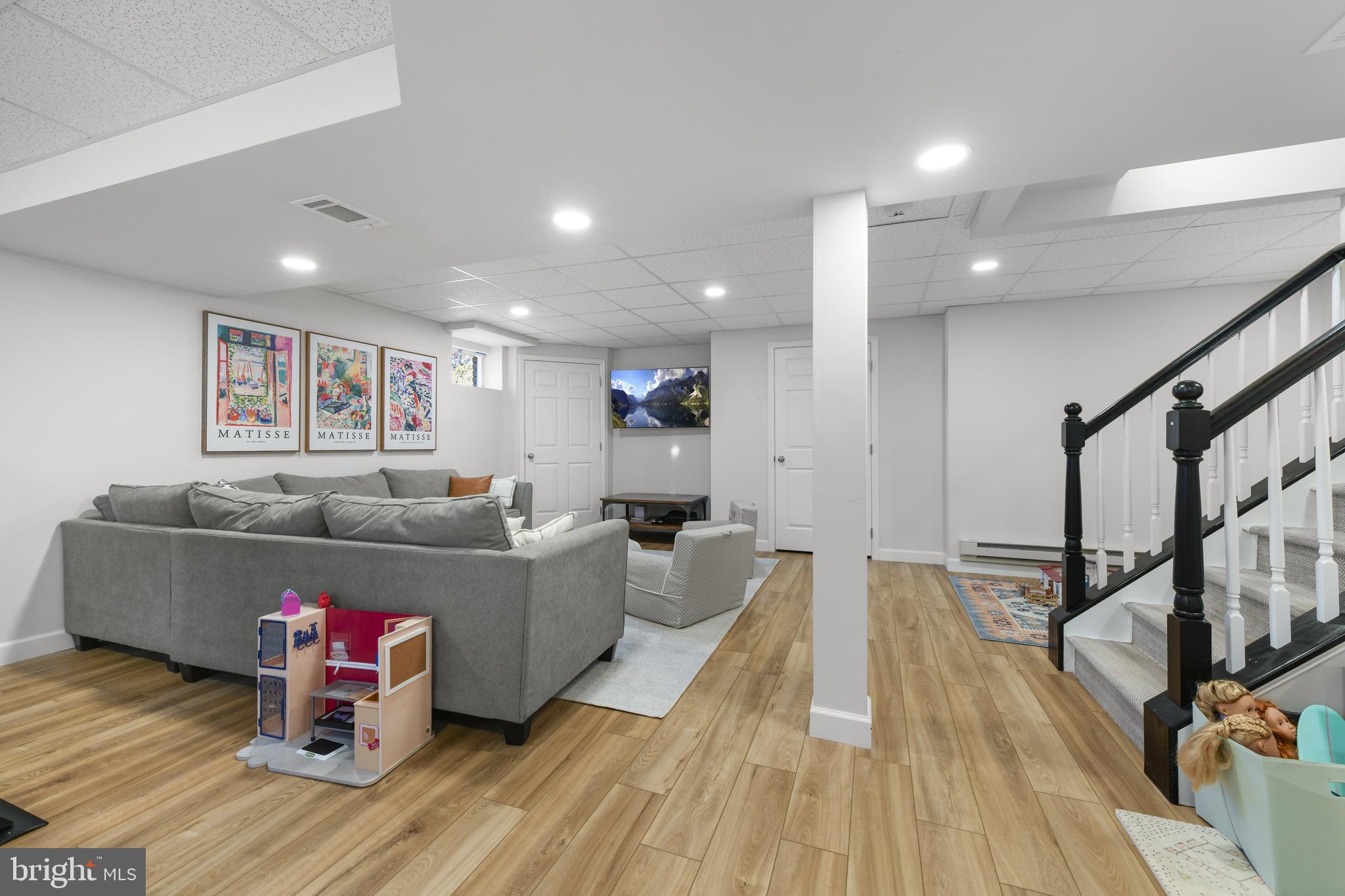 THE OAKS - Residential