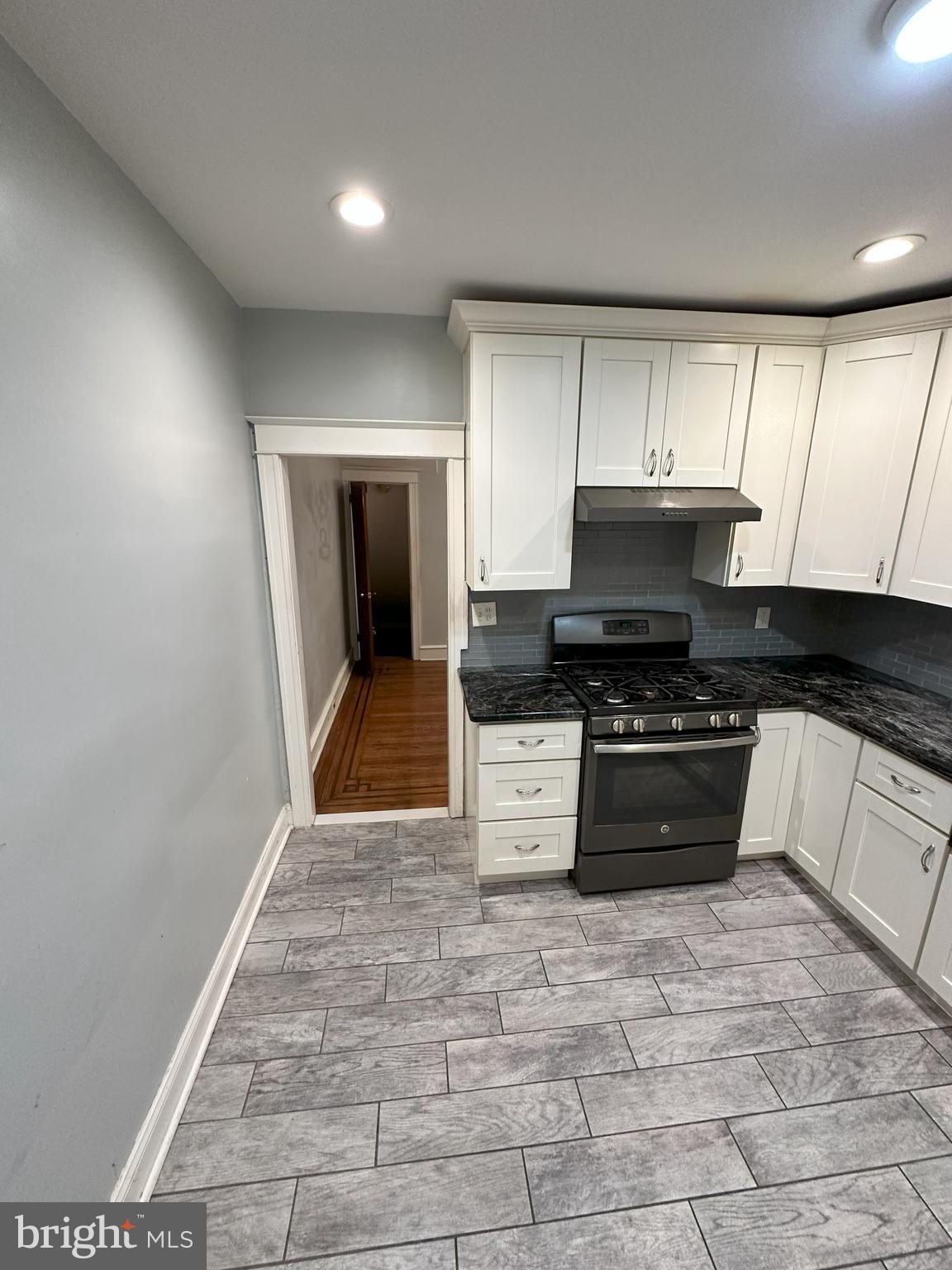 FRANKFORD - Residential