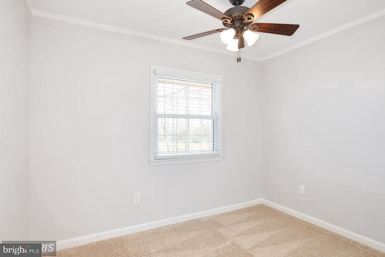 LONDON TOWNE - Residential Lease