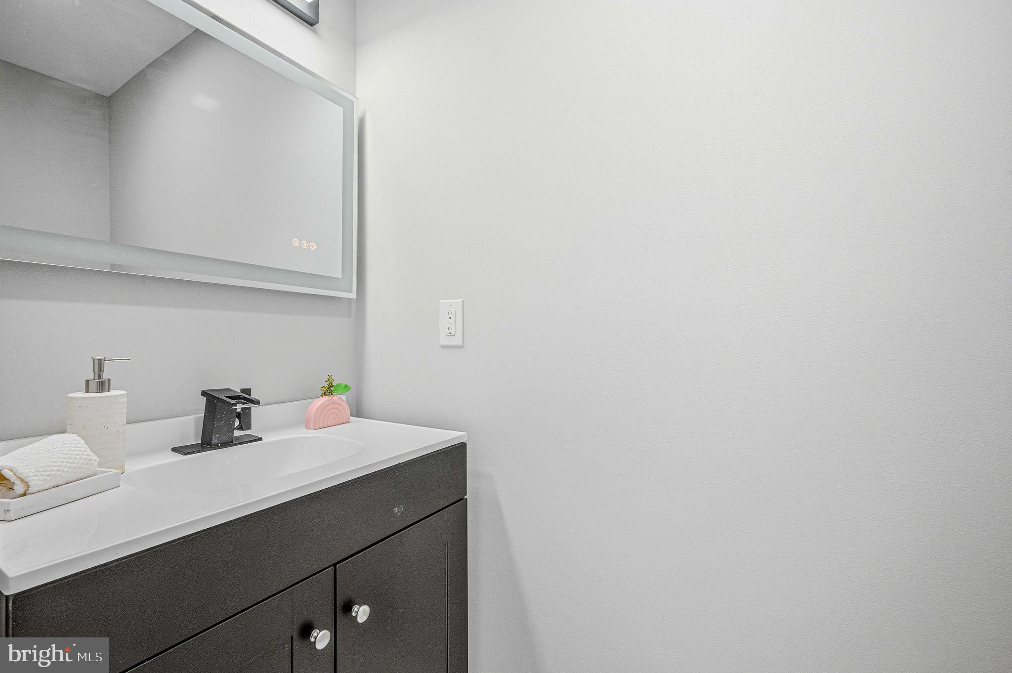 SALEM TRACE - Residential