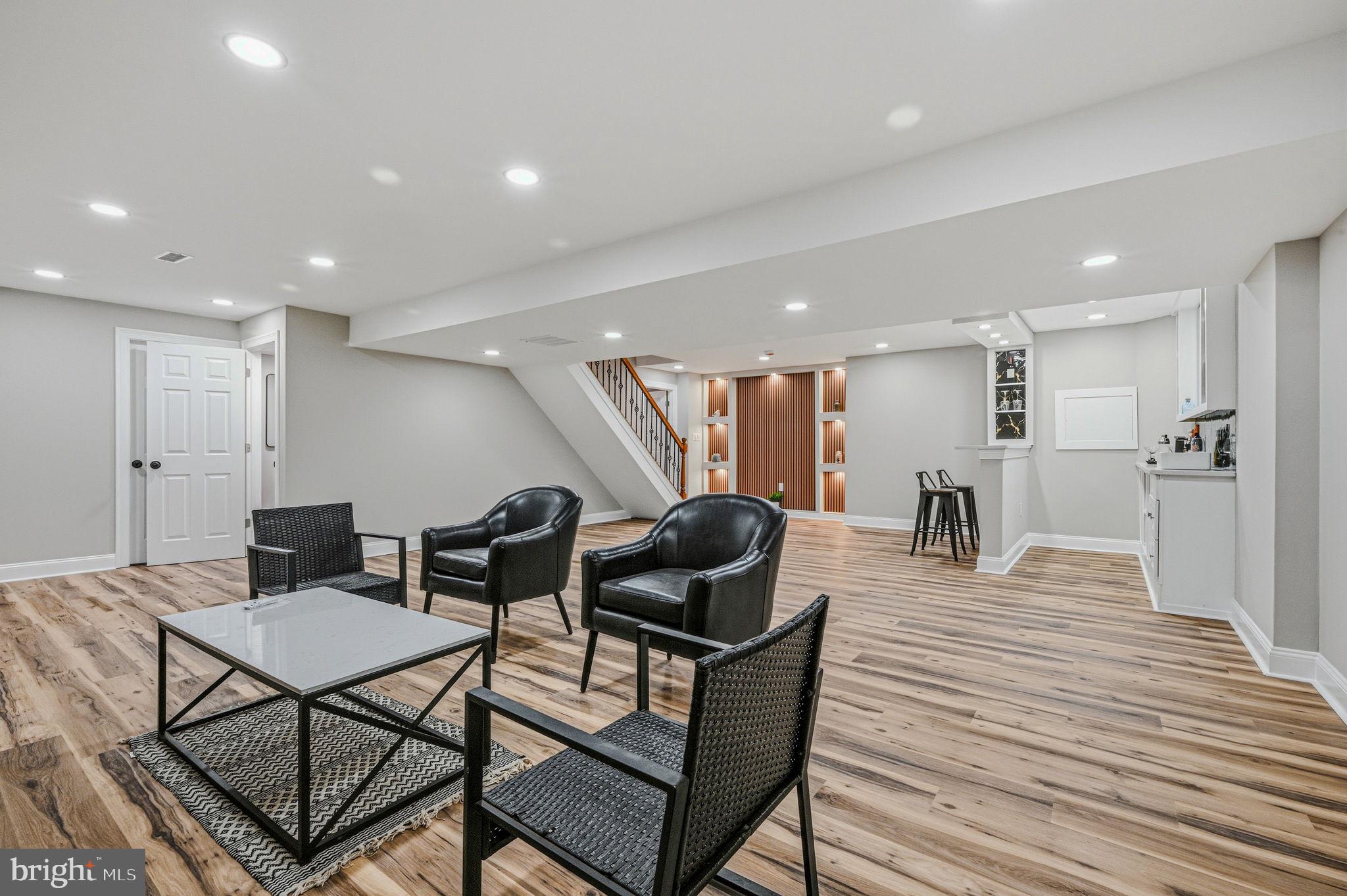 SALEM TRACE - Residential