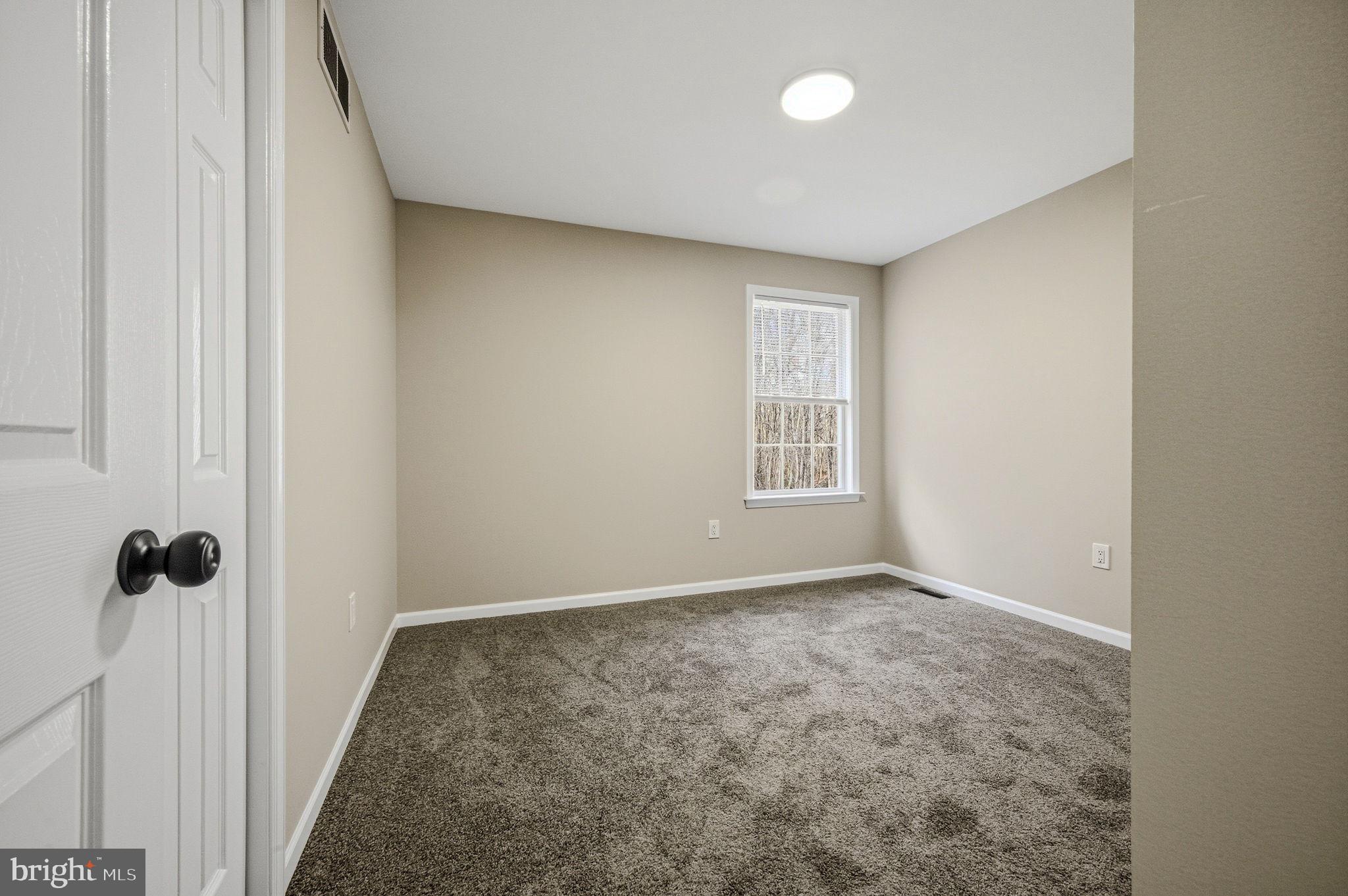 SALEM TRACE - Residential