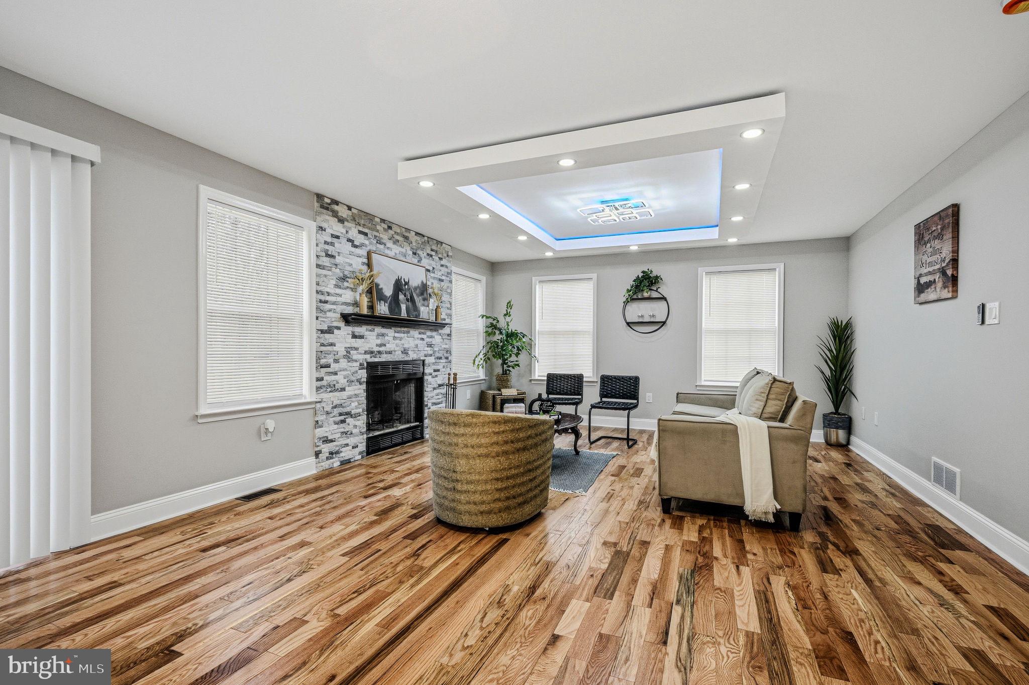 SALEM TRACE - Residential