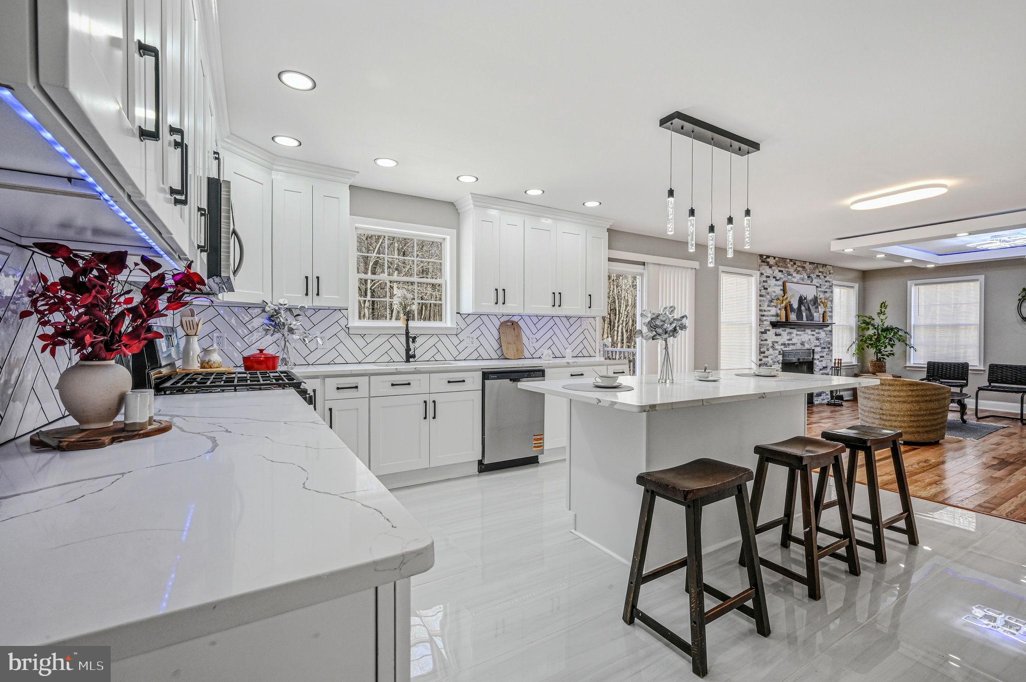 SALEM TRACE - Residential