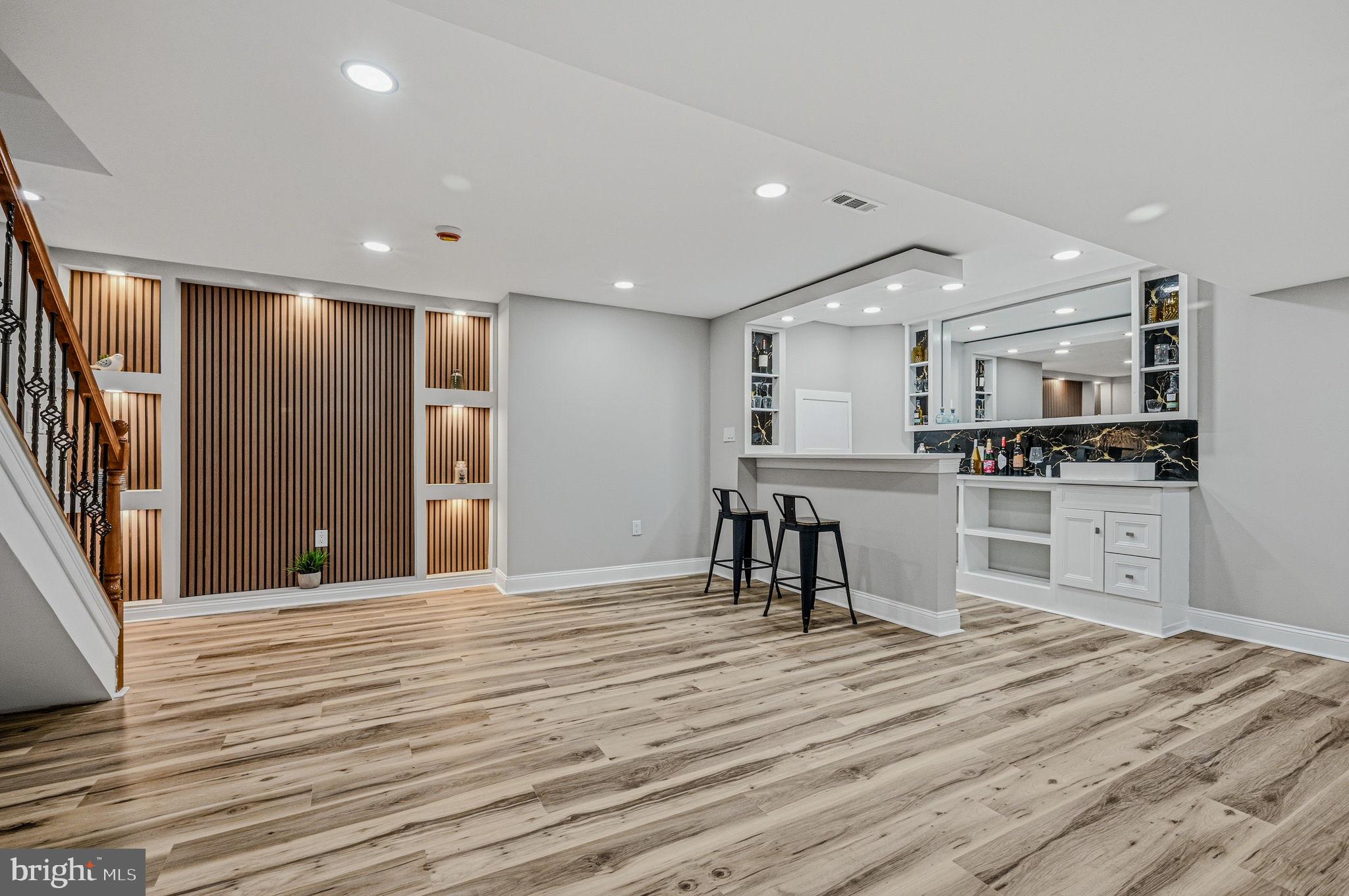 SALEM TRACE - Residential