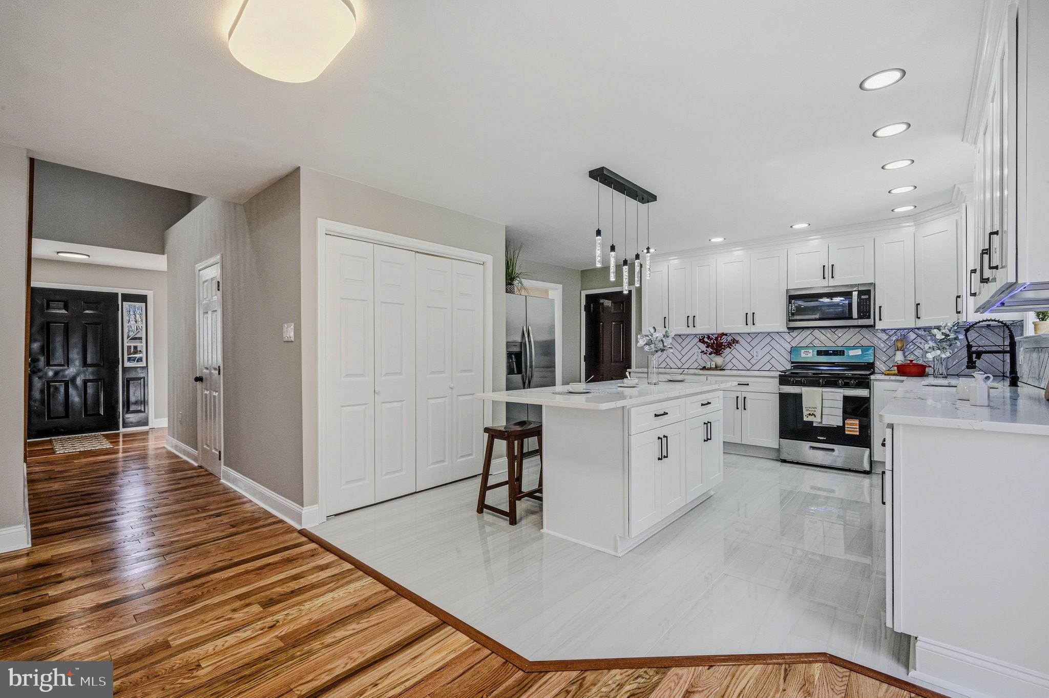 SALEM TRACE - Residential