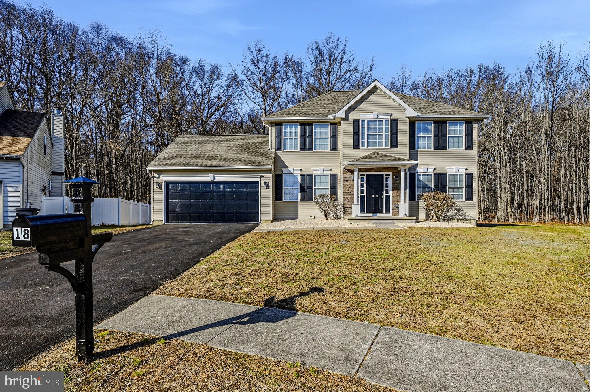 SALEM TRACE - Residential