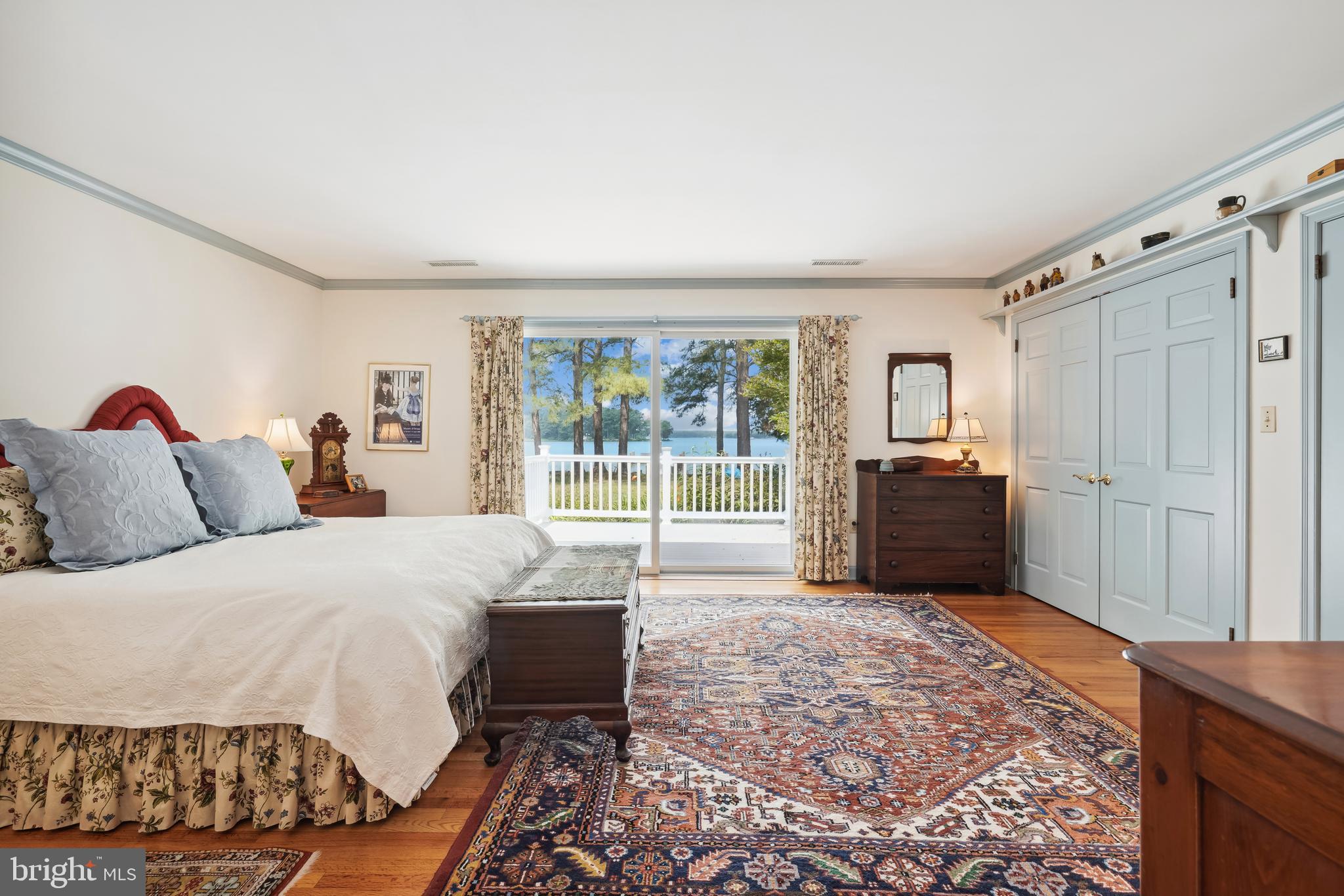 ROYAL OAK - Residential