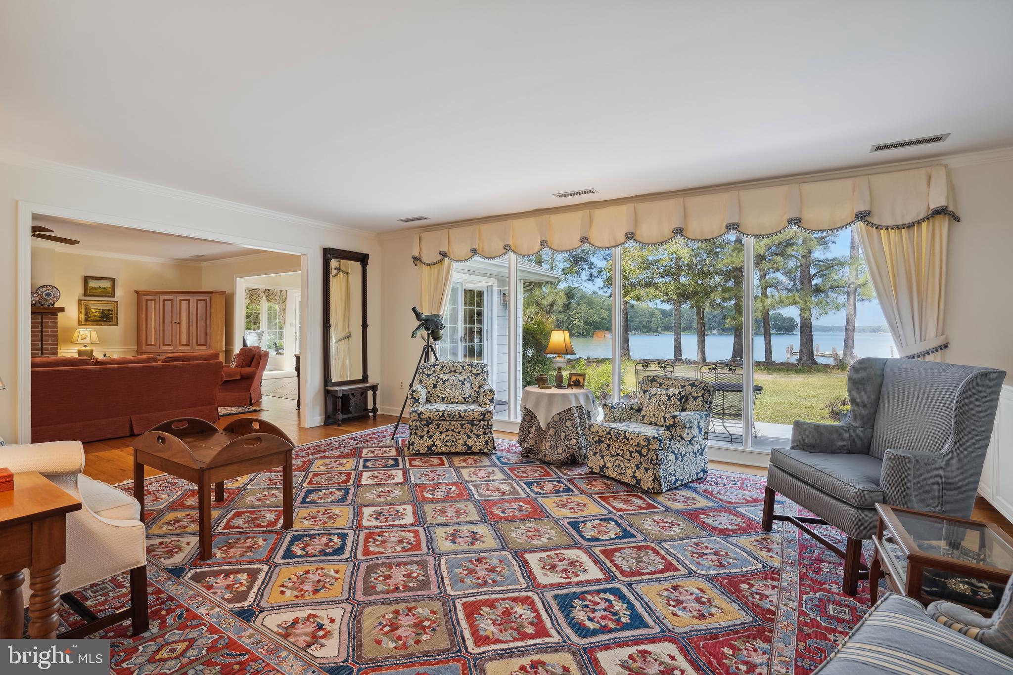 ROYAL OAK - Residential