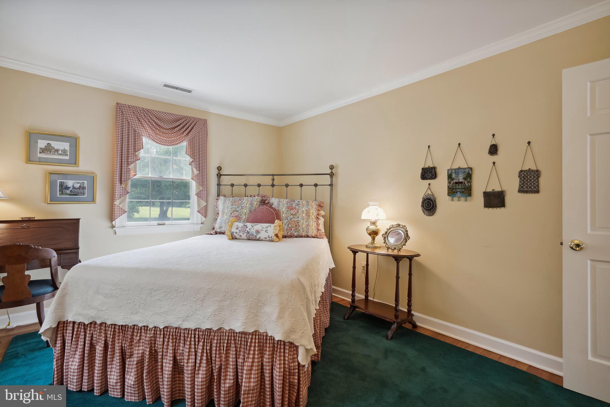 ROYAL OAK - Residential