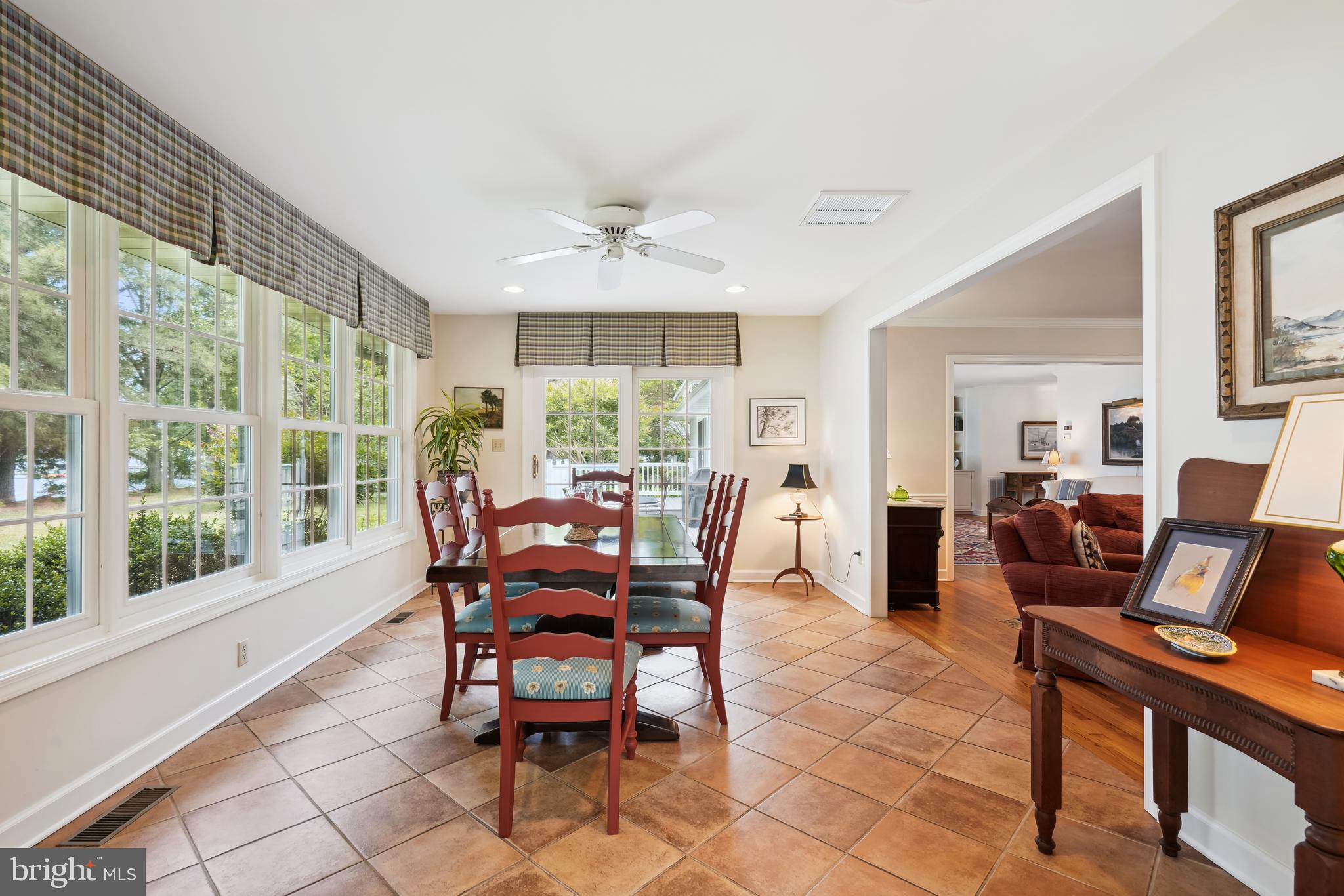 ROYAL OAK - Residential