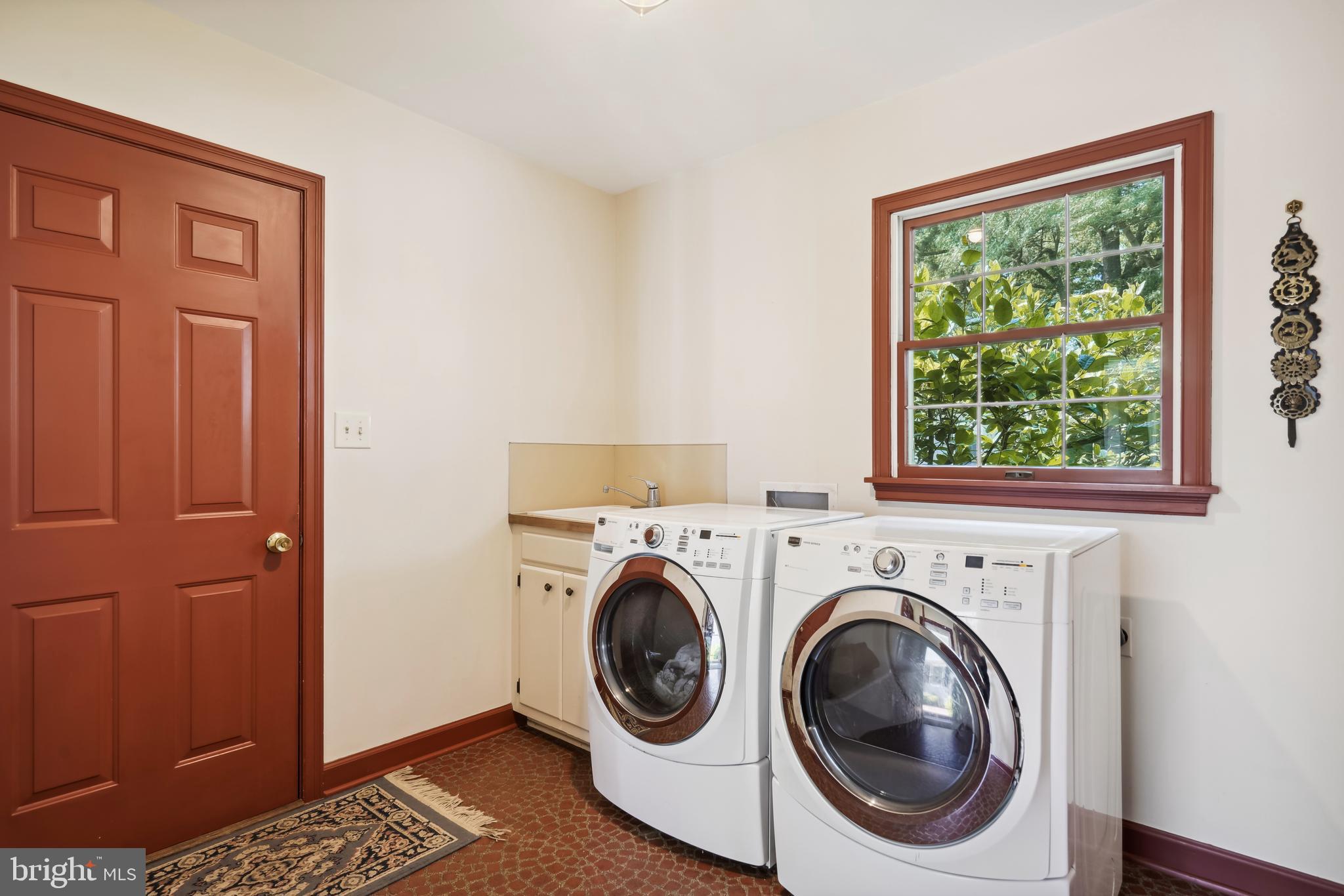 ROYAL OAK - Residential