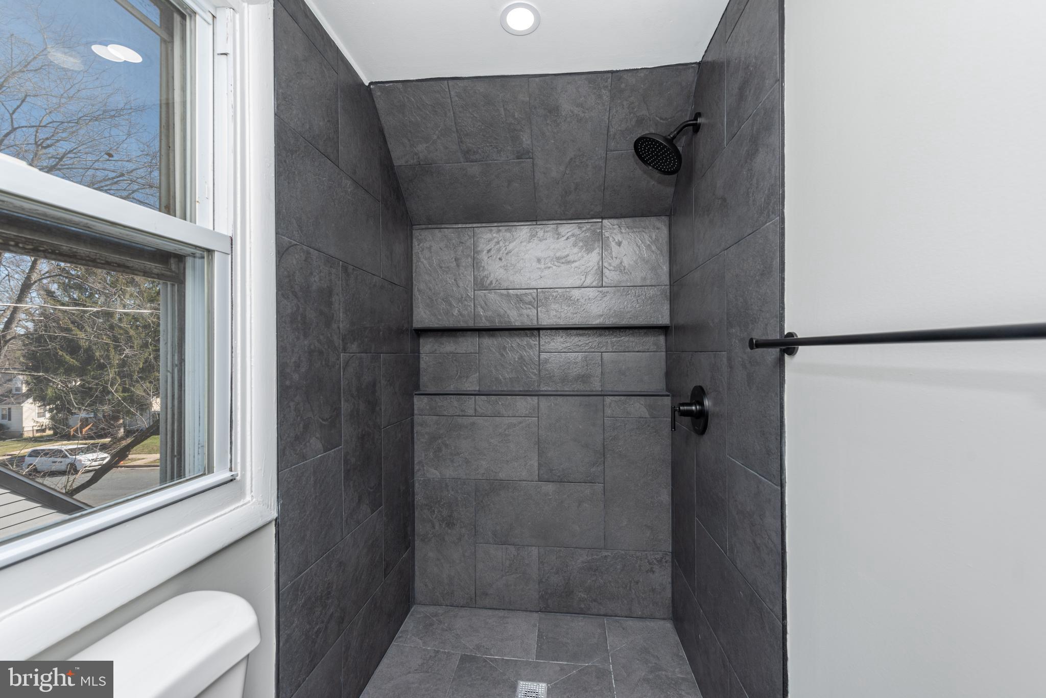 CAMPFIELD GARDENS - Residential