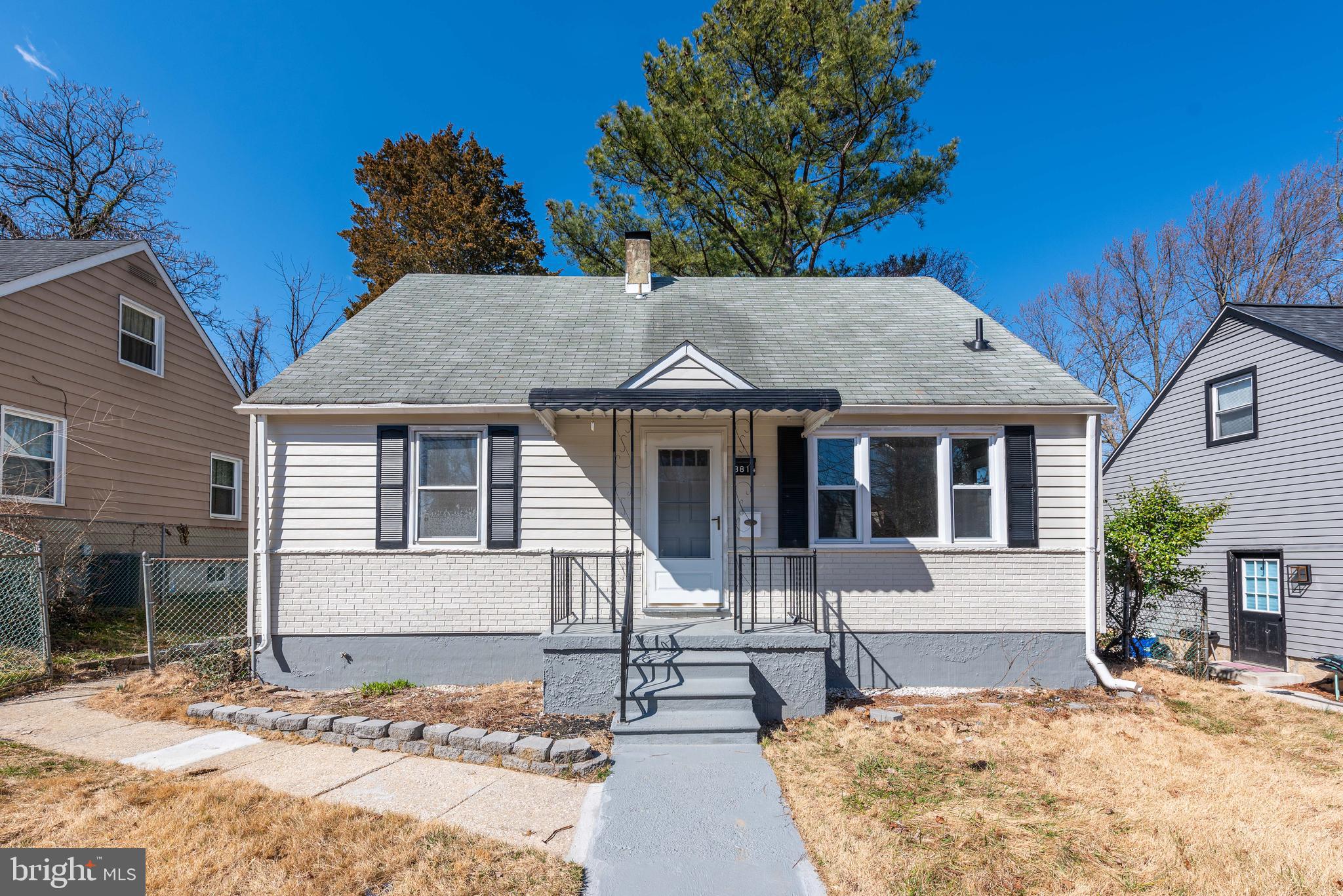 CAMPFIELD GARDENS - Residential