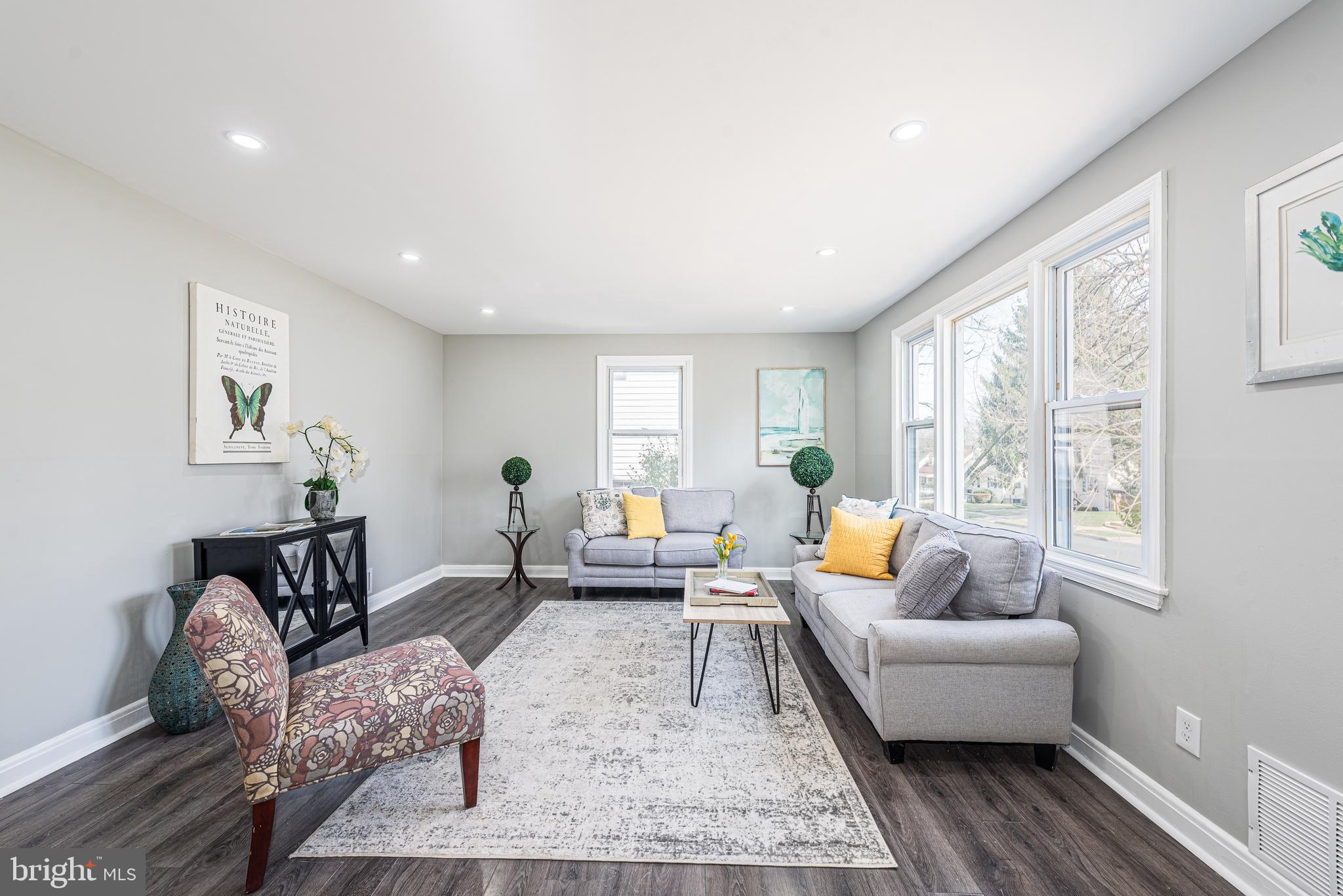 CAMPFIELD GARDENS - Residential