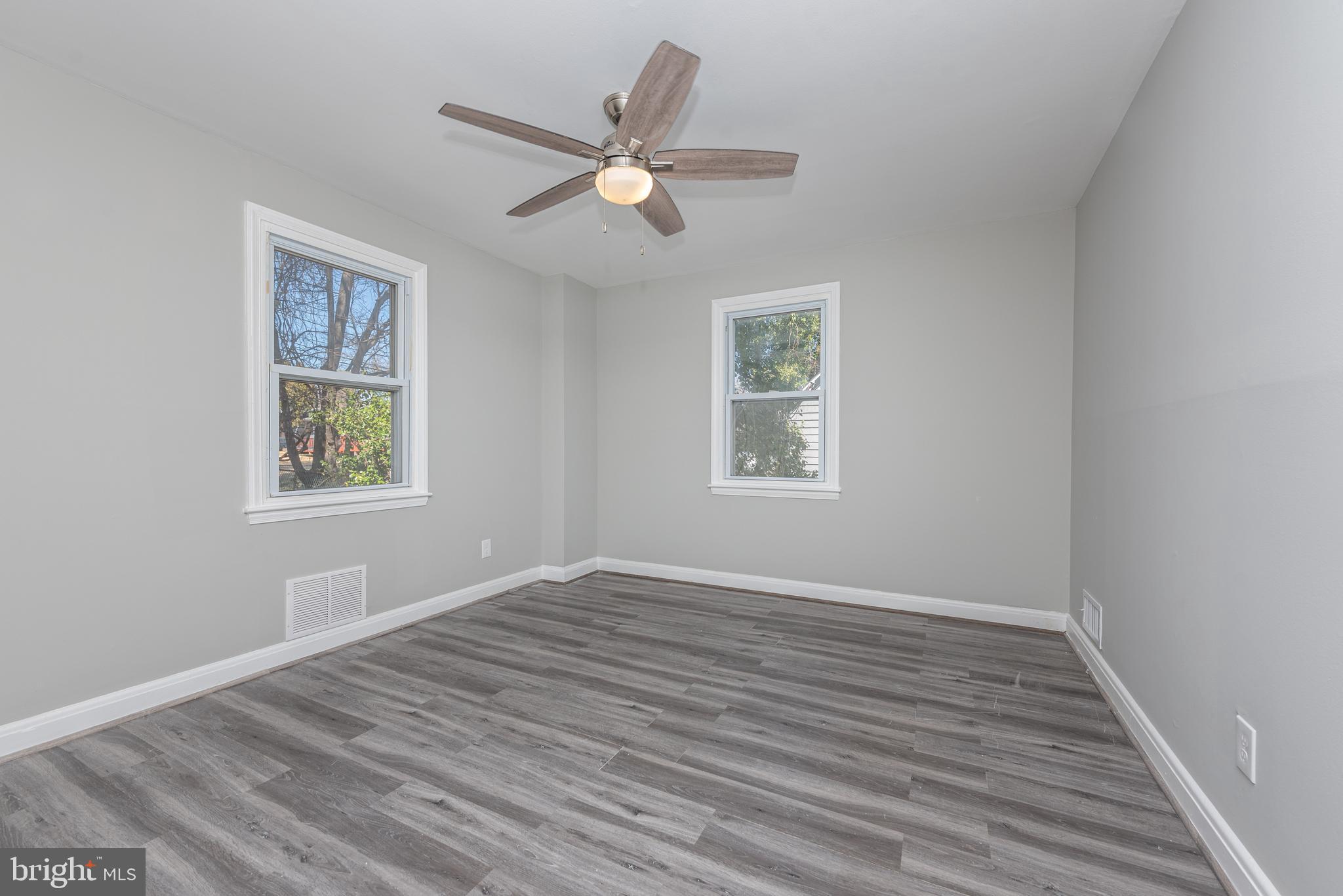 CAMPFIELD GARDENS - Residential