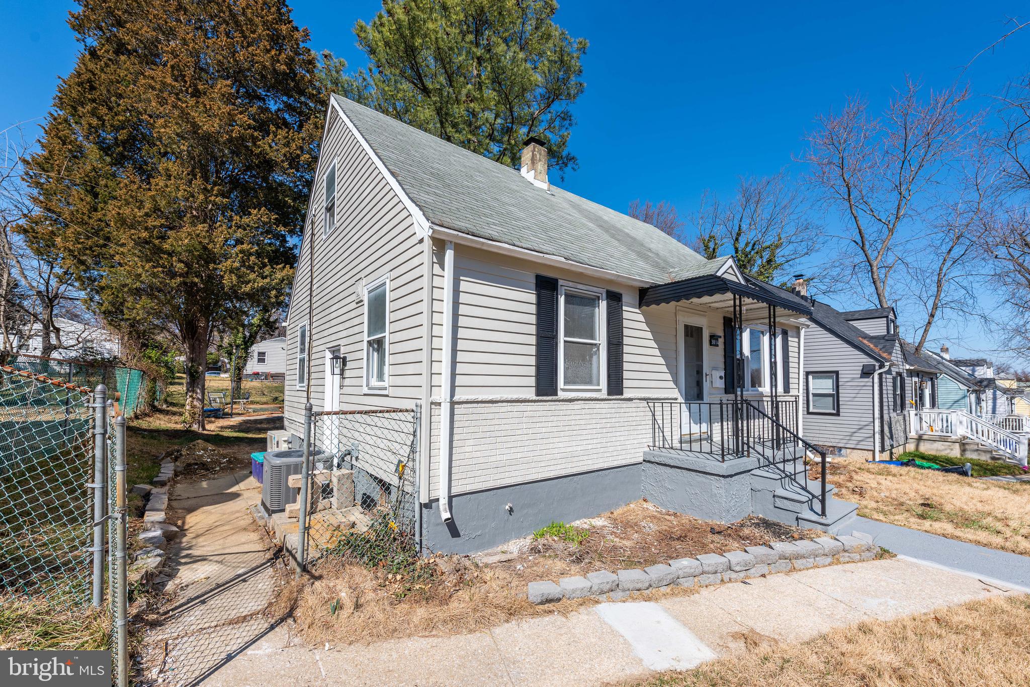 CAMPFIELD GARDENS - Residential
