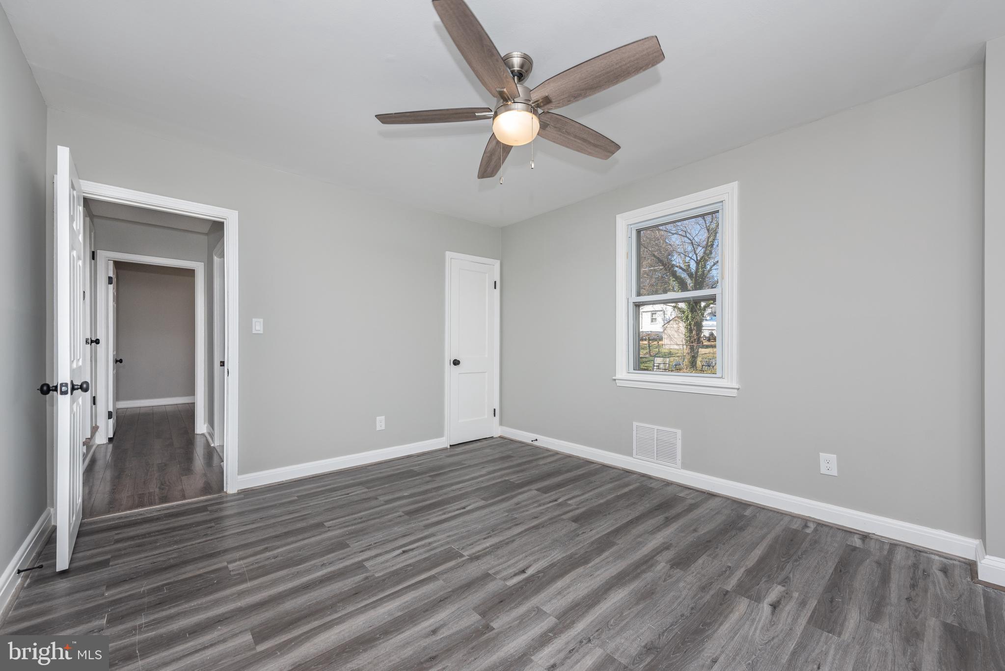CAMPFIELD GARDENS - Residential