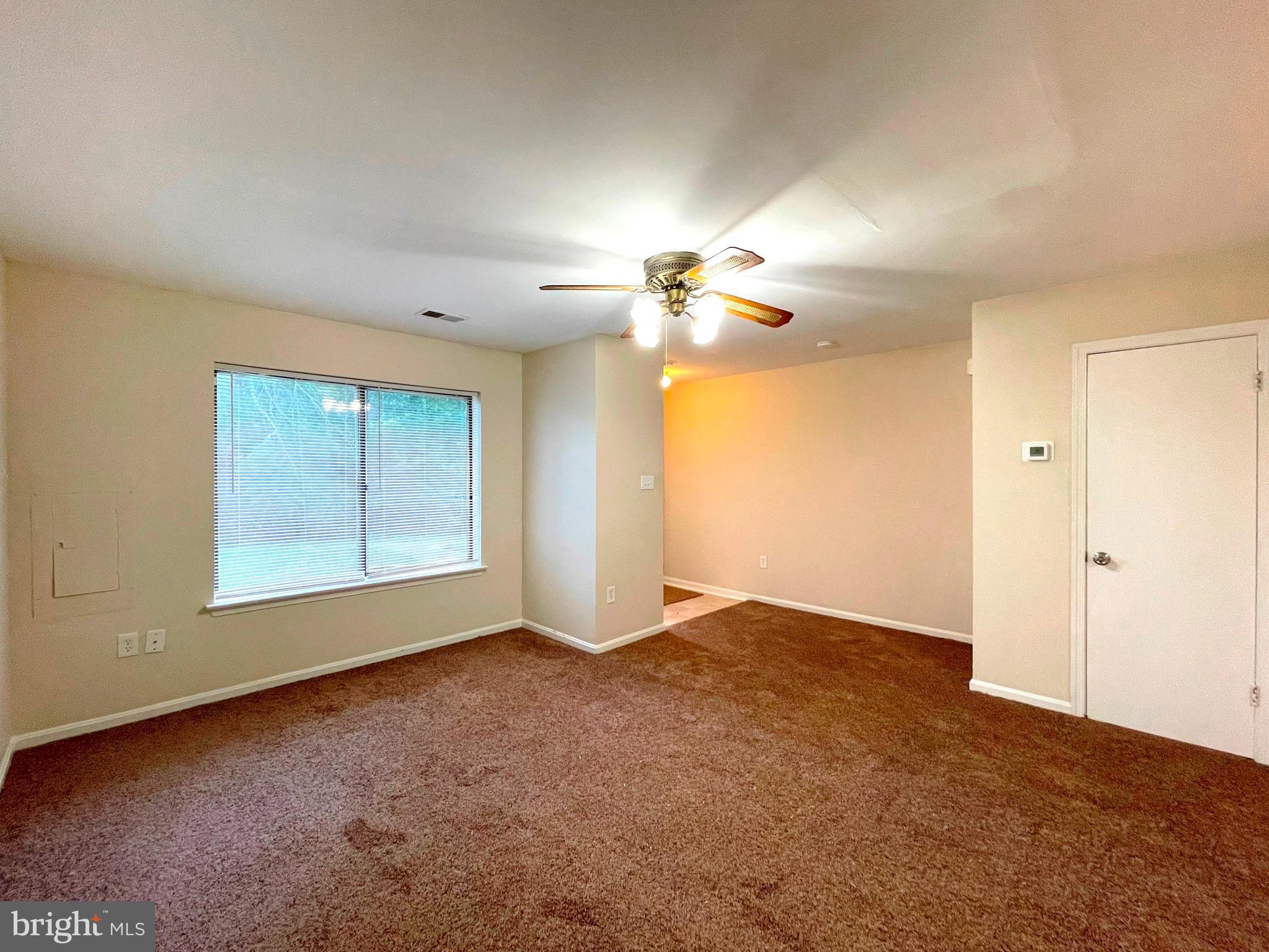 HUNTINGTON NEIGHBORHOOD - Residential Lease