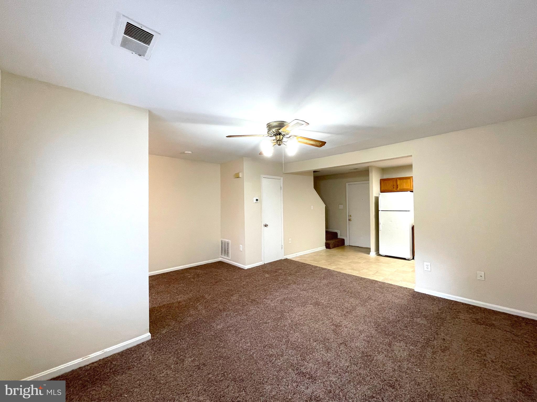 HUNTINGTON NEIGHBORHOOD - Residential Lease