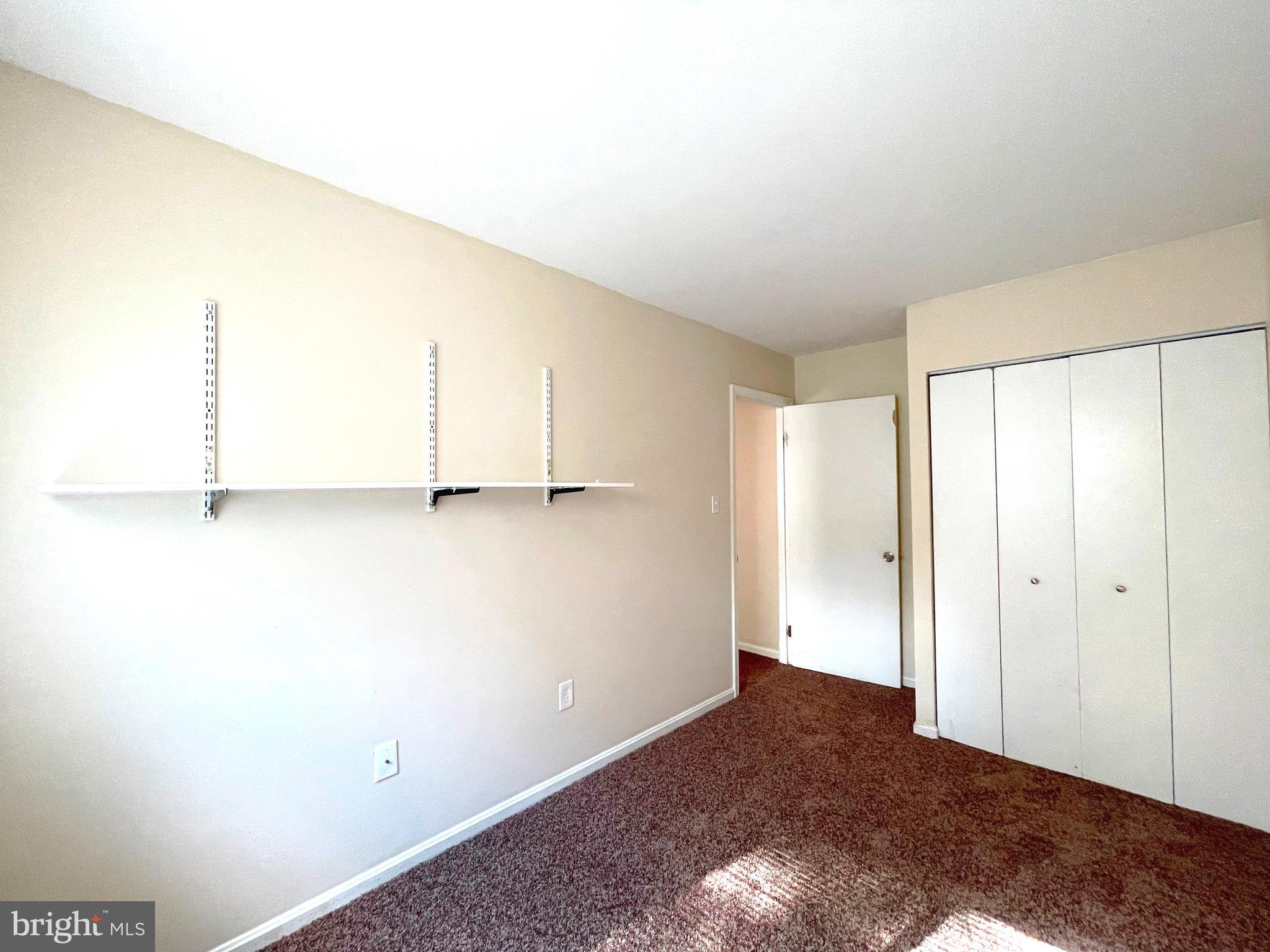 HUNTINGTON NEIGHBORHOOD - Residential Lease