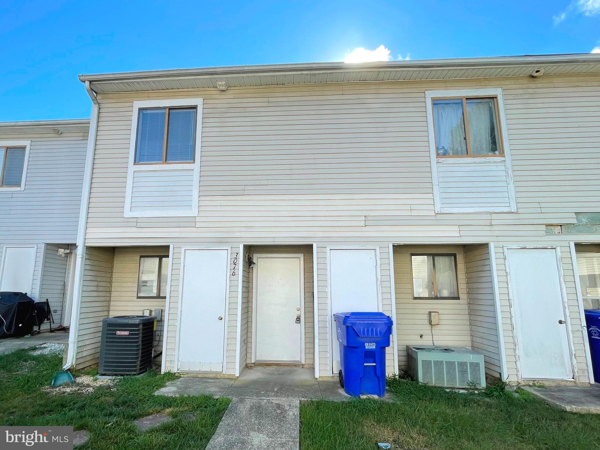 HUNTINGTON NEIGHBORHOOD - Residential Lease