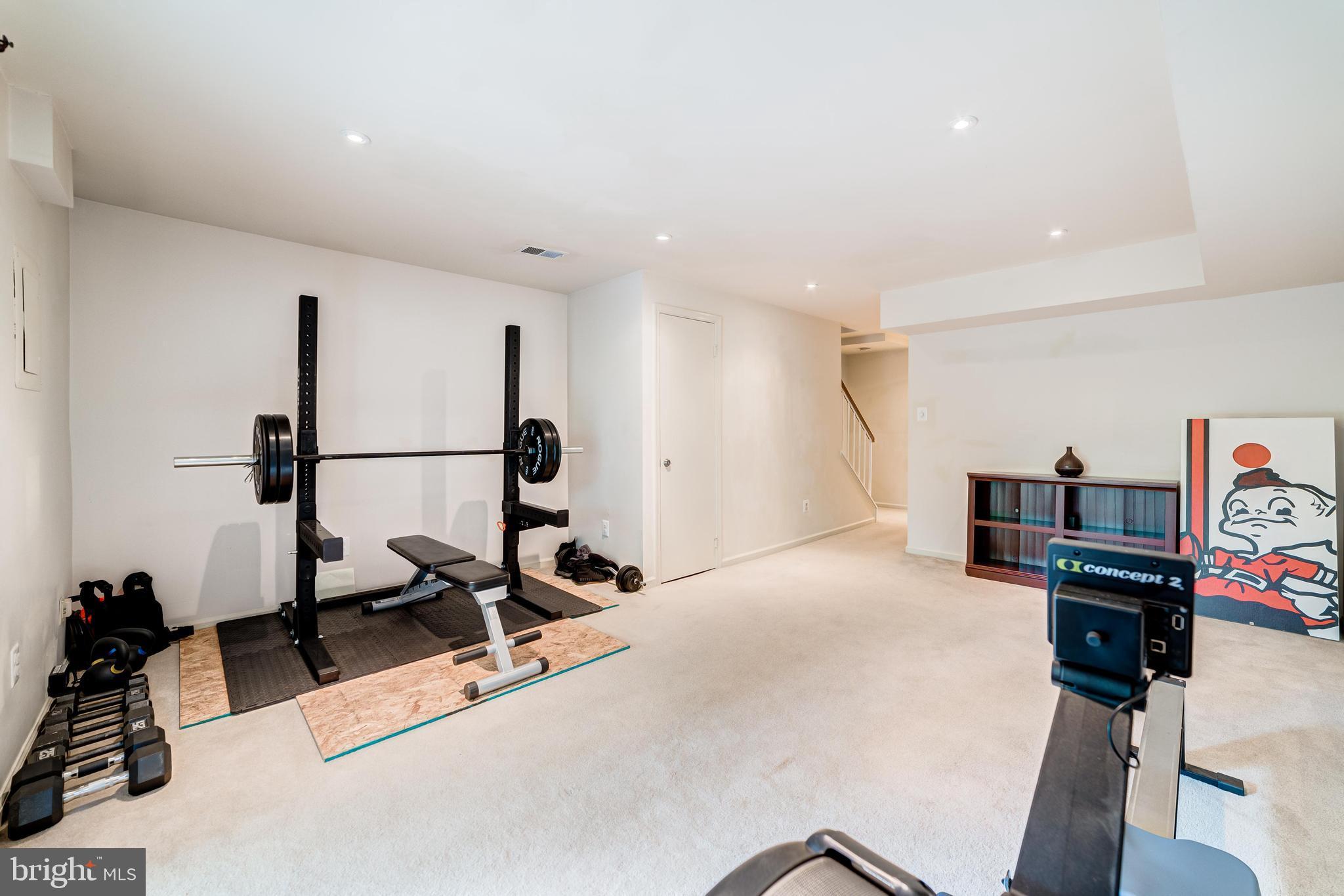 SPRINGFIELD OAKS - Residential