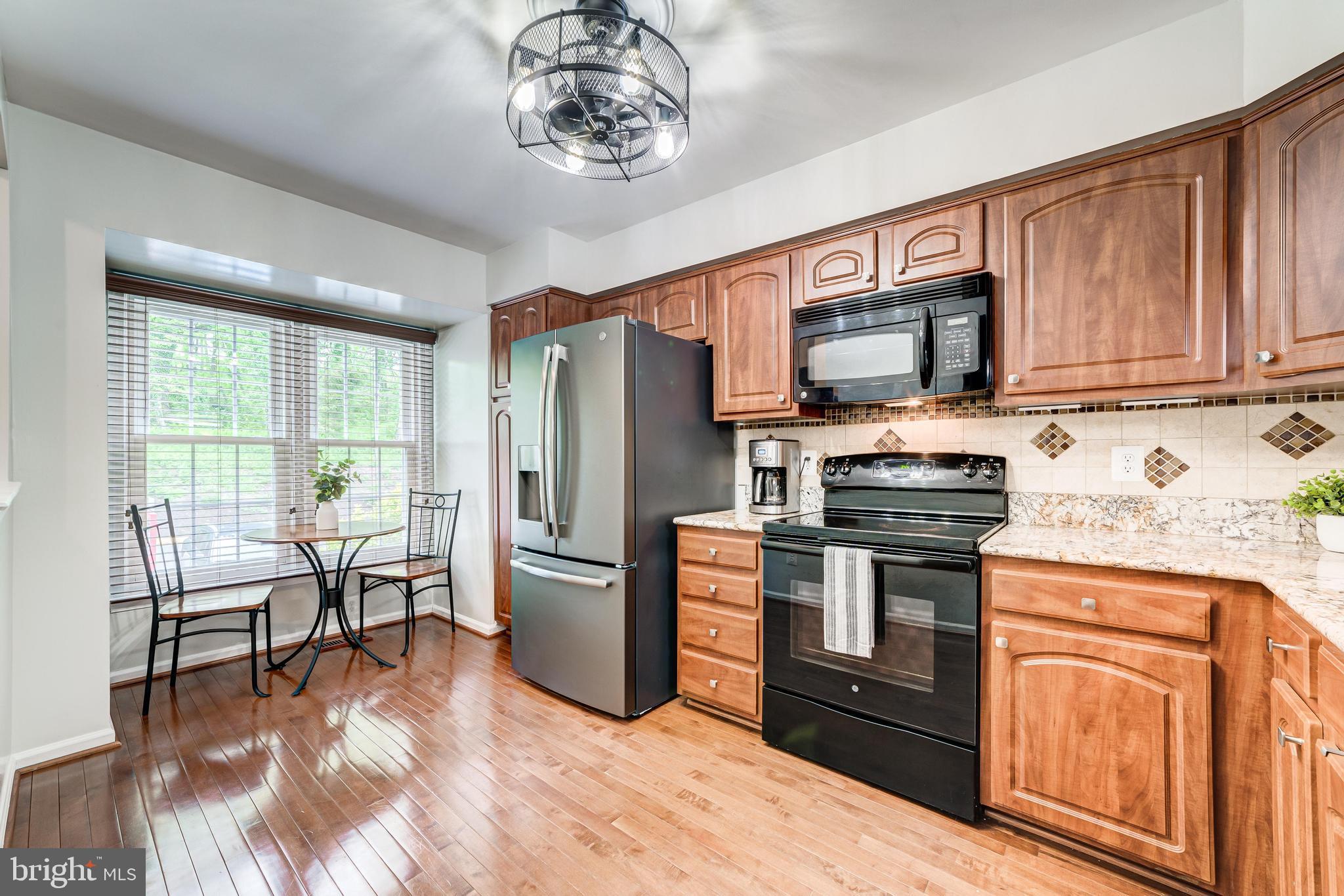 SPRINGFIELD OAKS - Residential