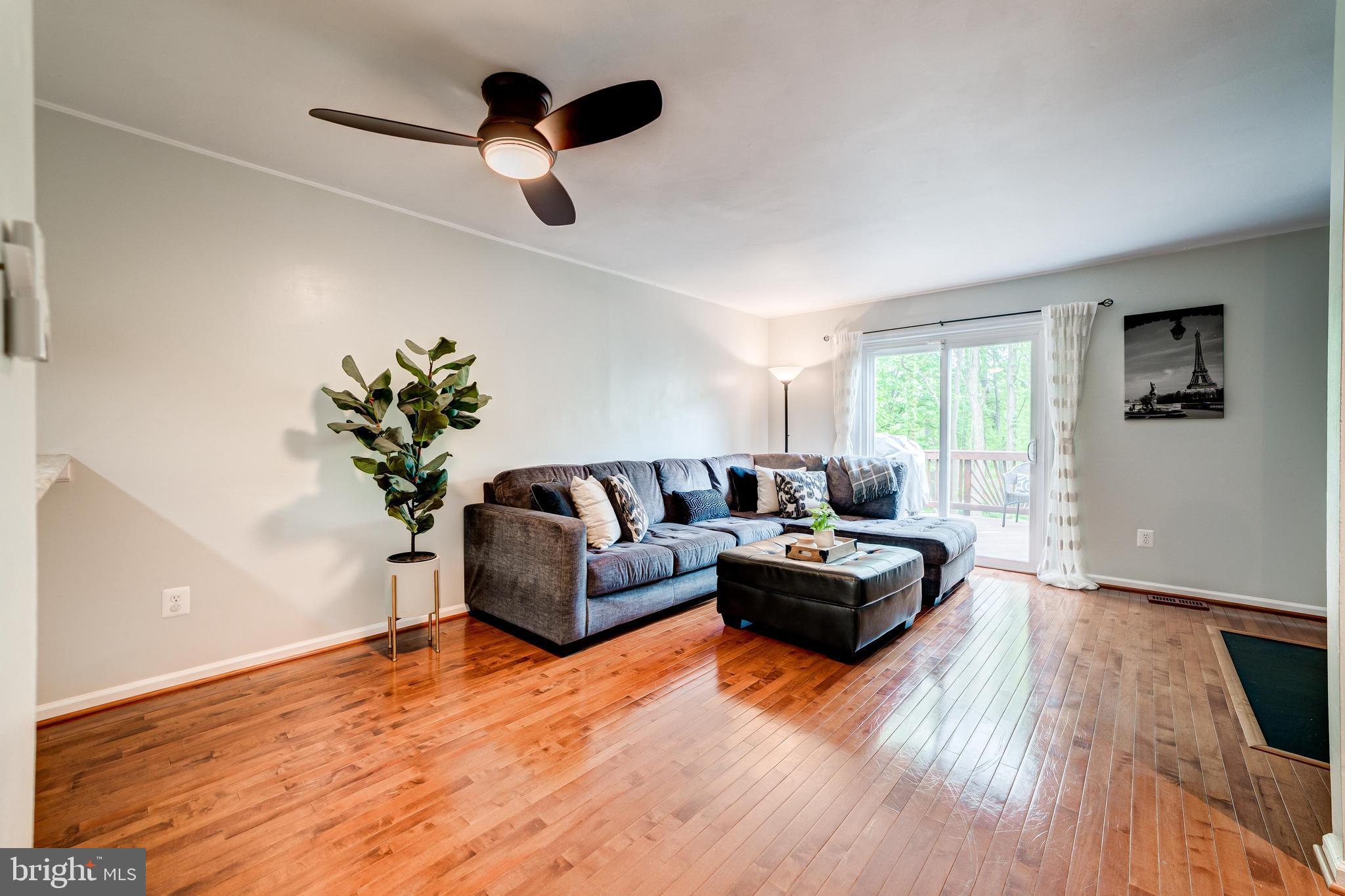 SPRINGFIELD OAKS - Residential