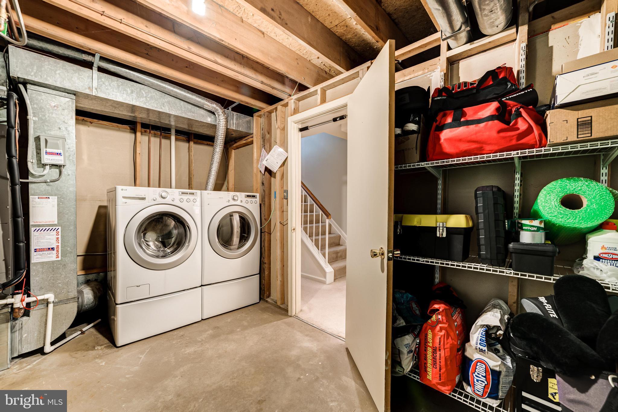 SPRINGFIELD OAKS - Residential