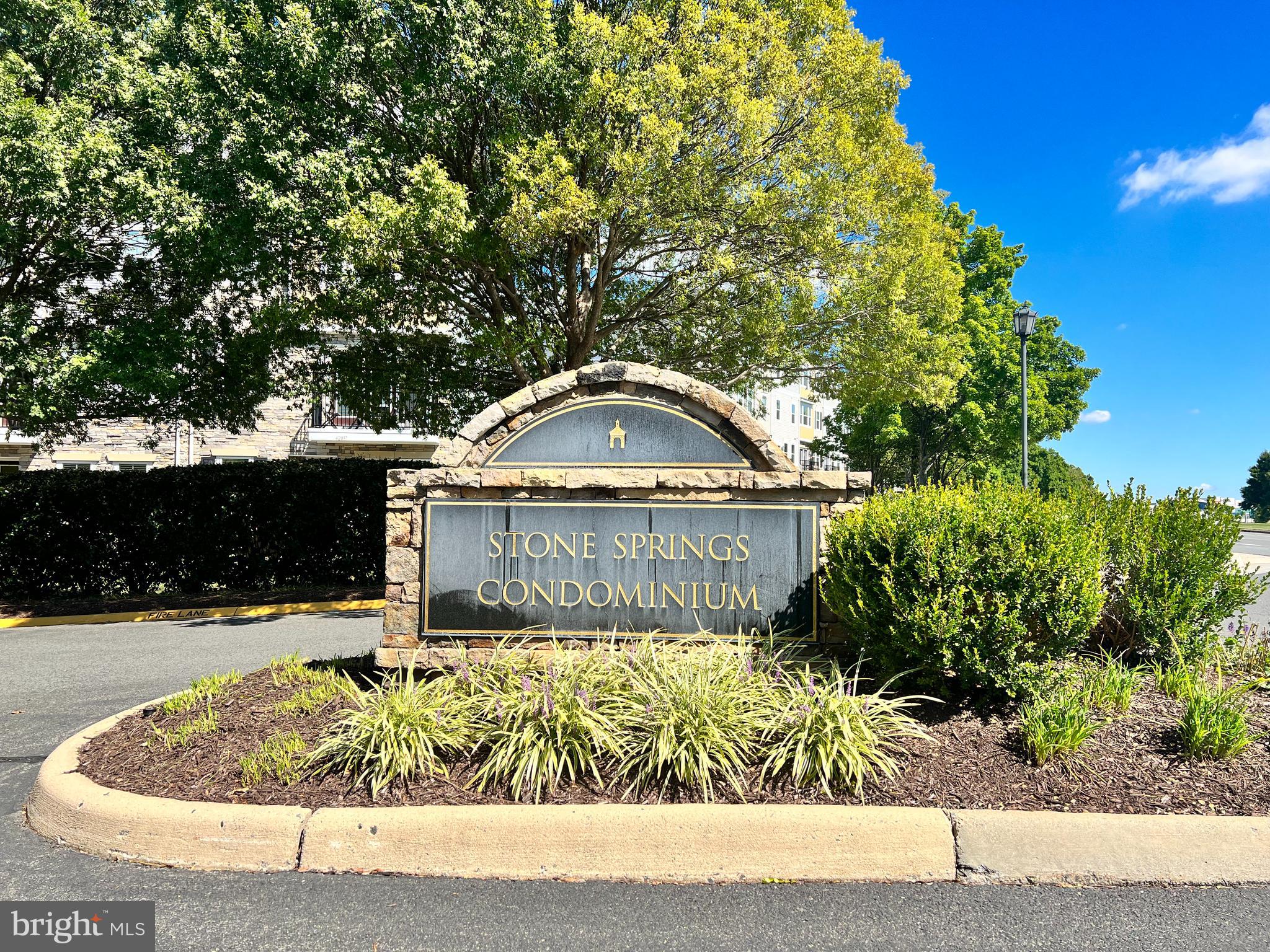 STONE MILL - Residential Lease